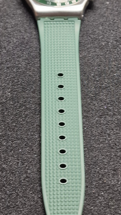 🌲 Swatch Irony Chrono YVS462 “Forest Grid” (AG2019) – Green/Orange – Swiss Made