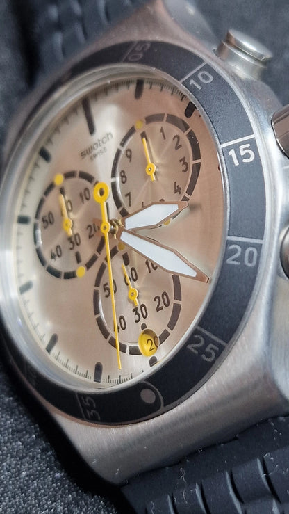 🕹️ Swatch Irony Chrono YVS420 “Jump High” (AG 2014) – sporty chrono with killer lume ✨