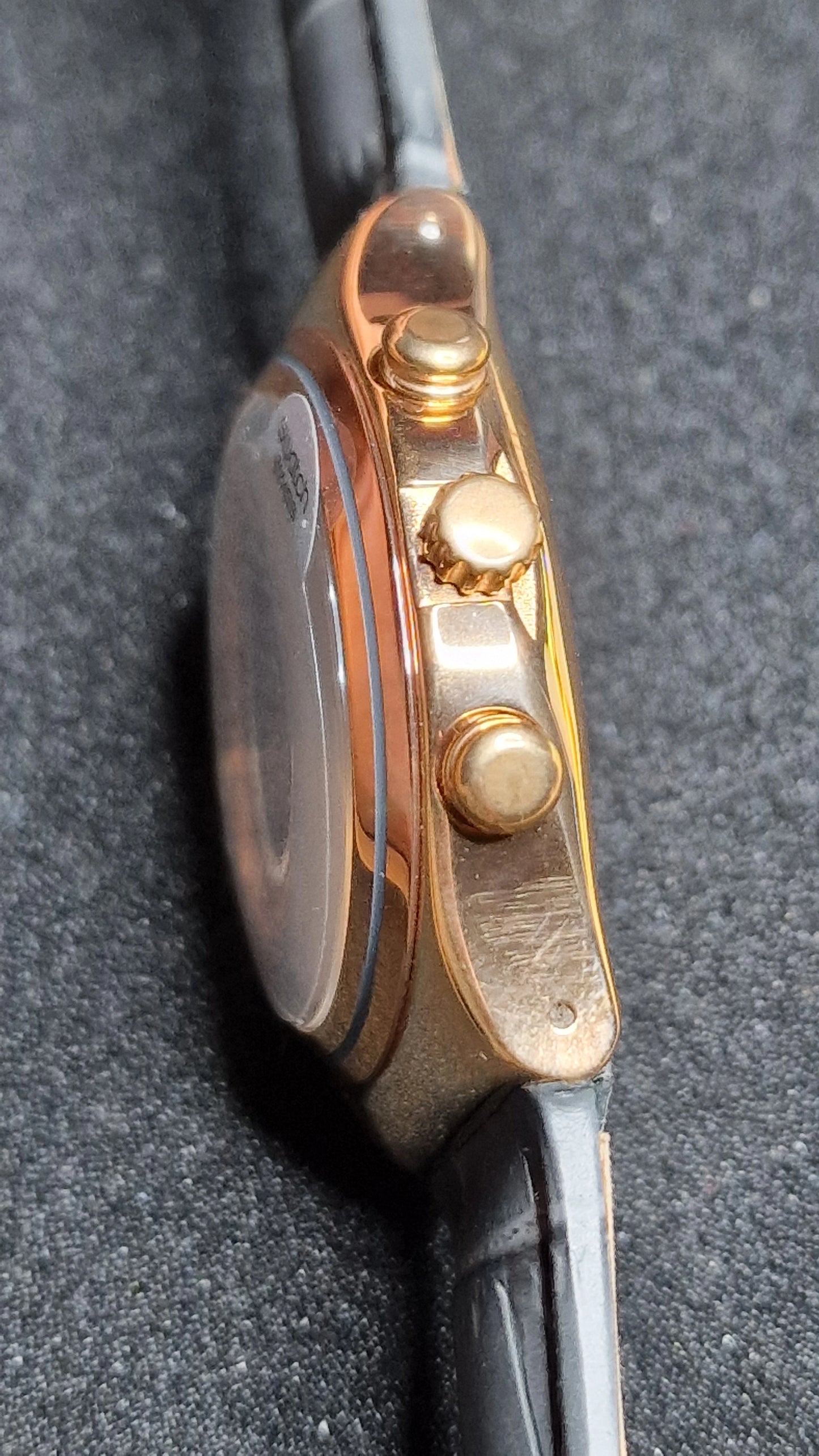 Swatch Irony Chrono YCG411 “Gris en Rose” (AG 2014) ✨ Rose-Gold Steel + Elegant Grey Dial