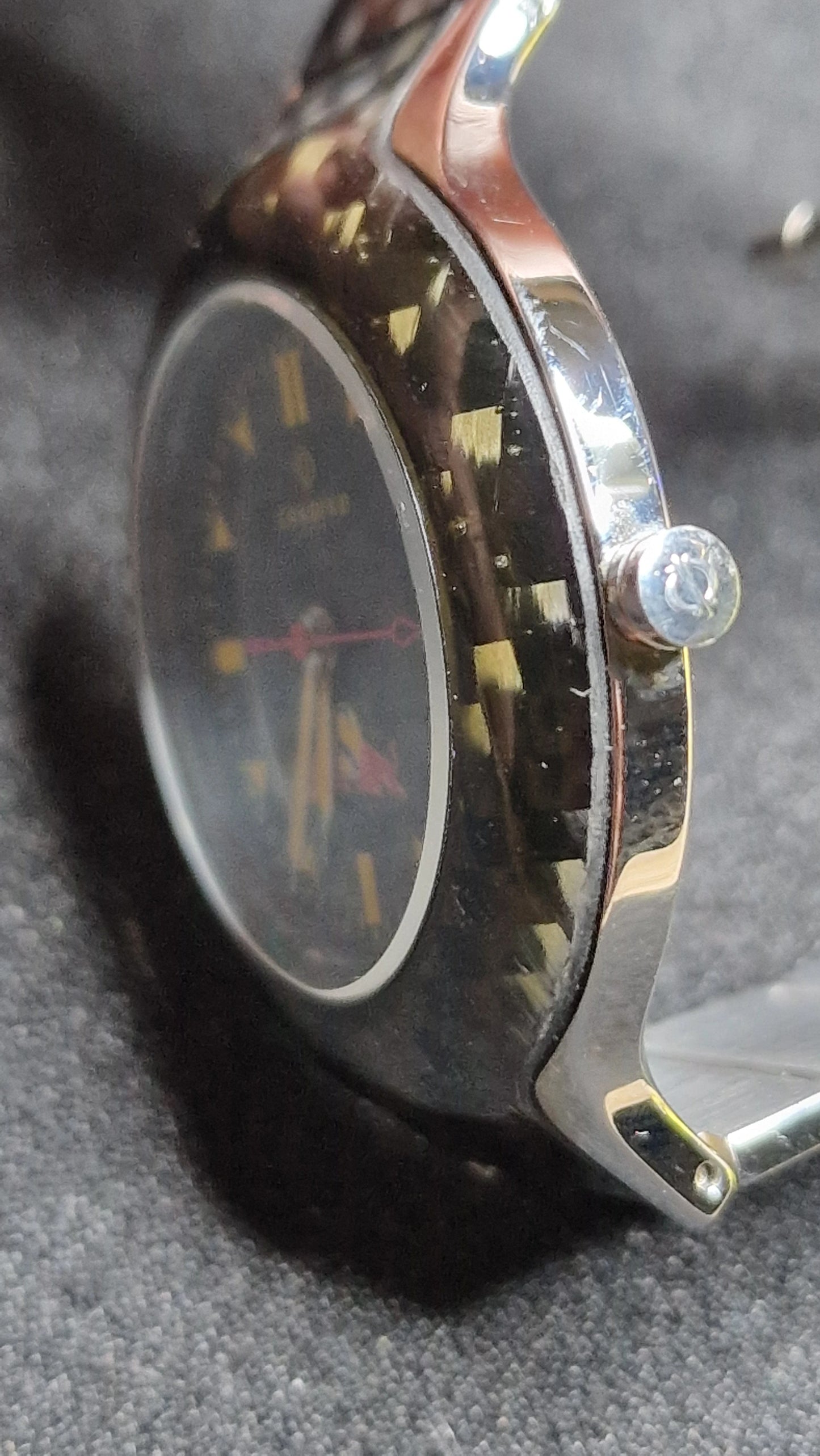 🏁 Candino Carbon F1 – Red Bull Sauber Petronas Edition (Unworn)