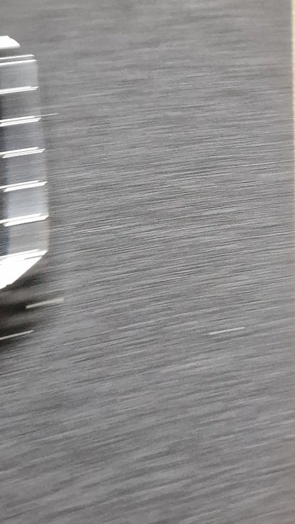 🏁 Candino Carbon F1 – Red Bull Sauber Petronas Edition (Unworn)