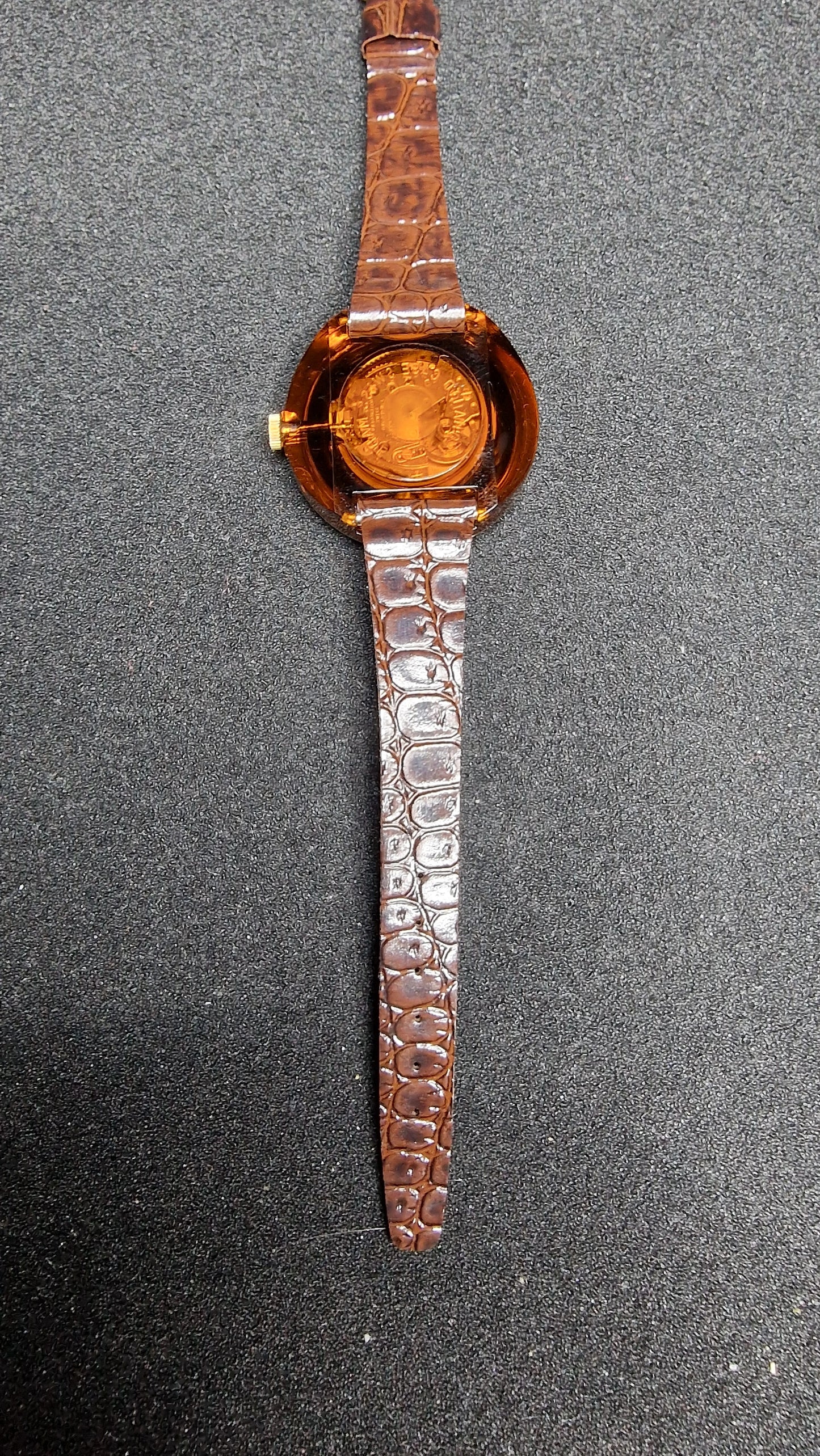 TERIAN – Swiss Made – NOS – ILONA LTD Acrylic Case – 1970s/80s – Mechanical (Copy)