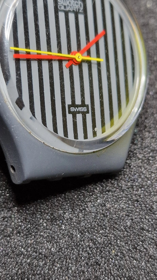 ⌚️ For Sale: Swatch Originals GA102 “Pinstripe” (1985) 🖤🟨
