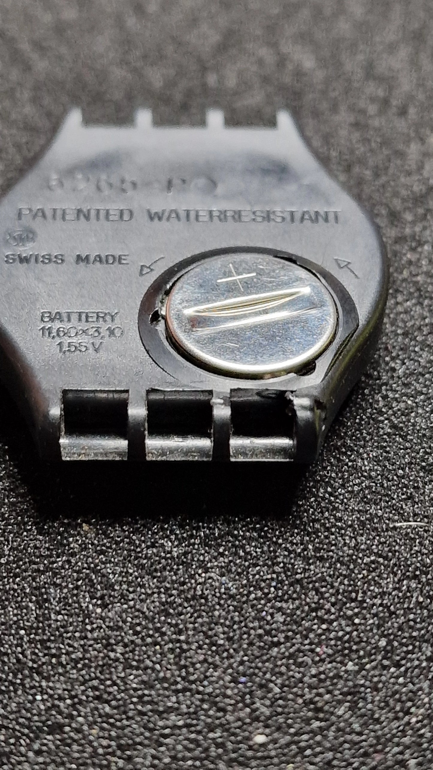 Vintage Swatch Originals “SIR” GB111 AG1986