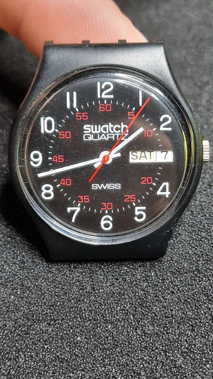 Swatch Gent GB701 (1983) – Classic Day-Date “Originals” Style 🕰️🔥