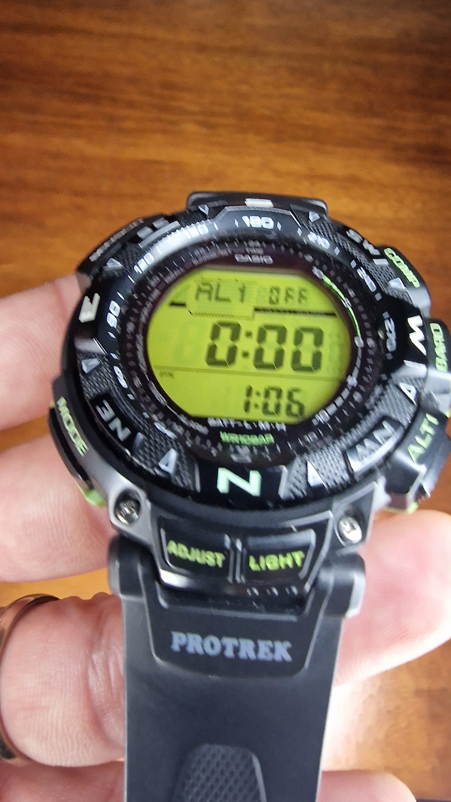 ⛰️ Casio Pro Trek PRG-240 – Tough Solar Compass / Altimeter / Barometer / Thermometer 🌤️