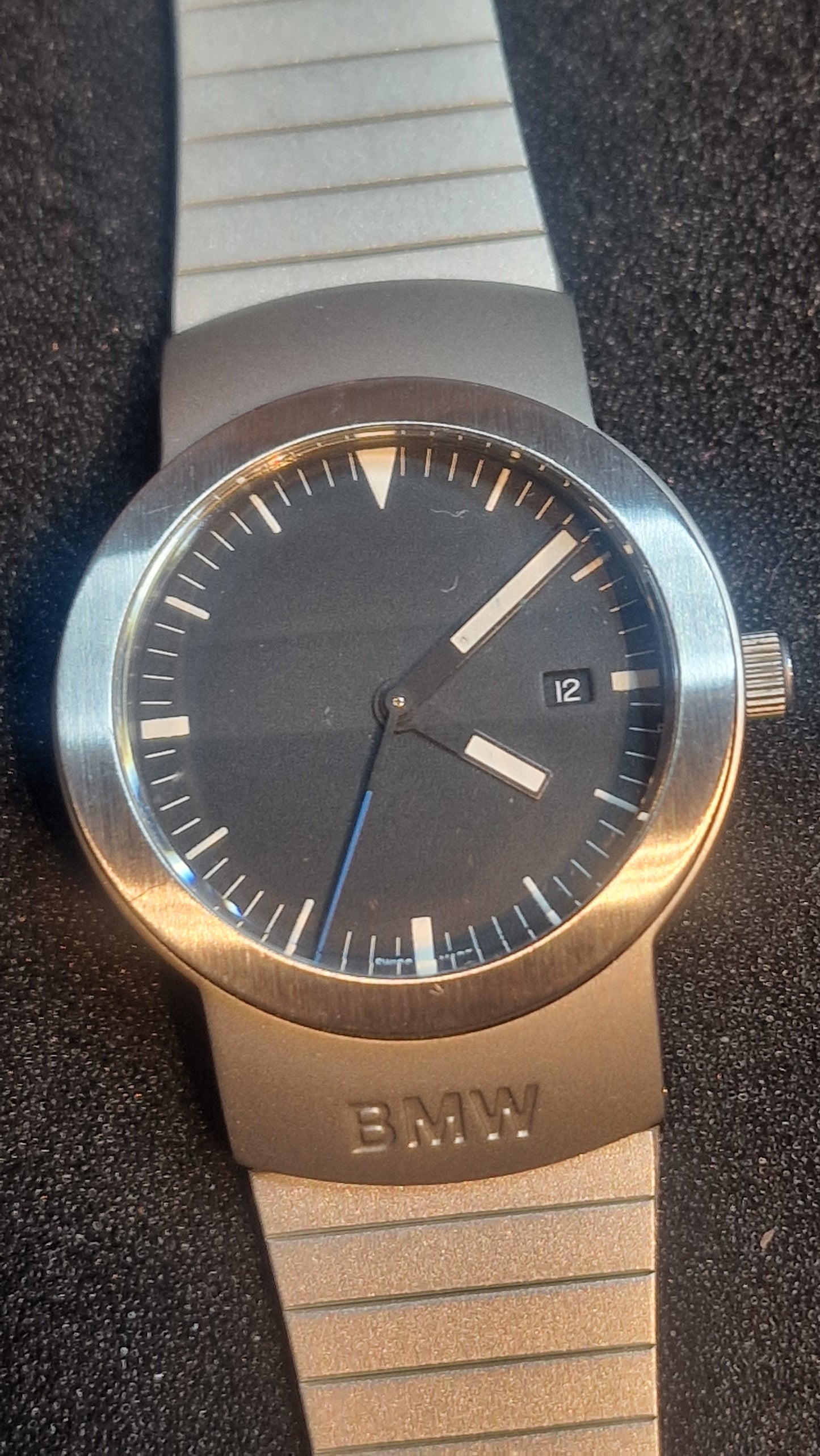 🕶️ BMW Swiss Design Watch – Minimalist Precision in Stainless Steel 🇨🇭