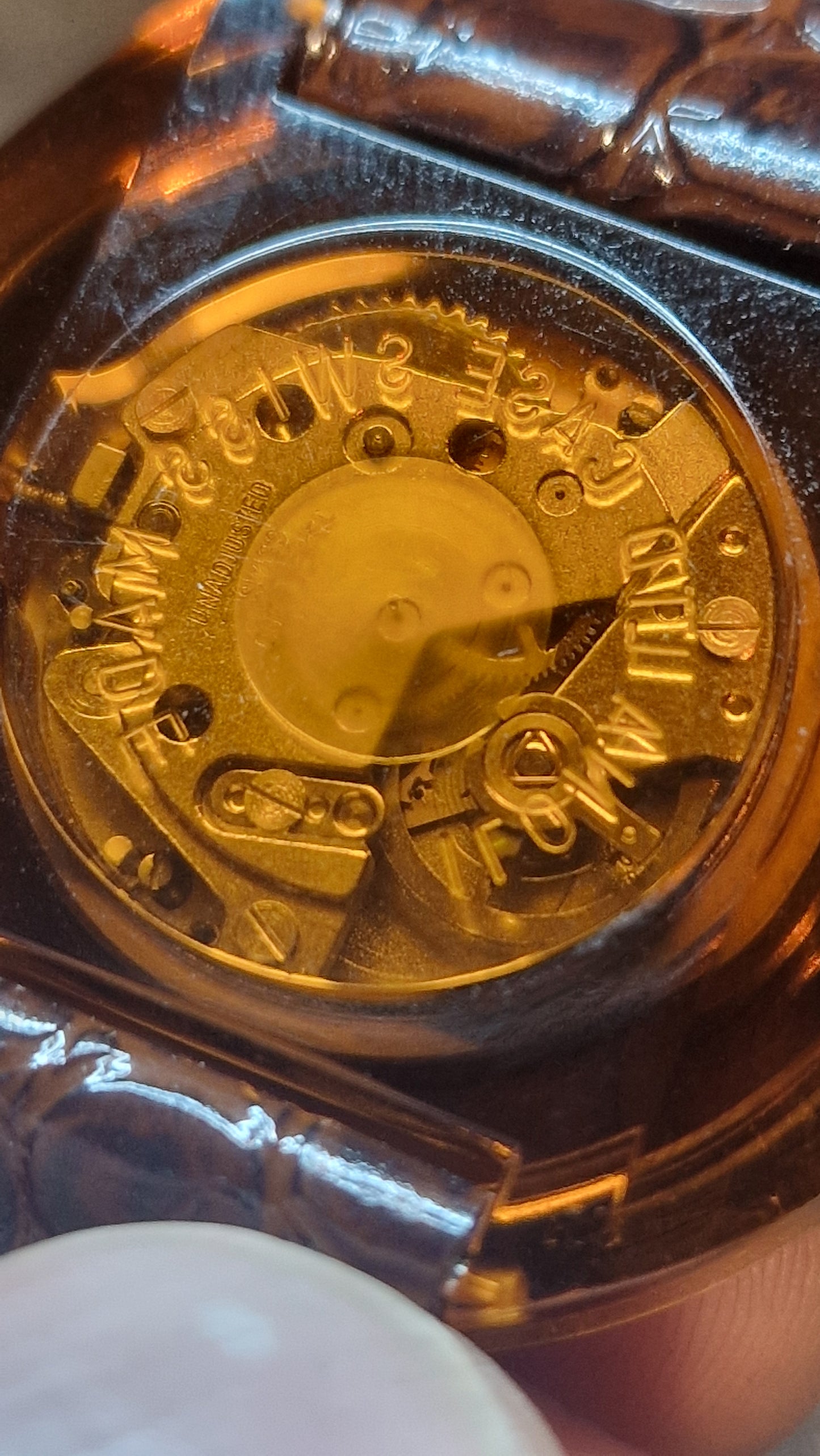 TERIAN – Swiss Made – NOS – ILONA LTD Acrylic Case – 1970s/80s – Mechanical