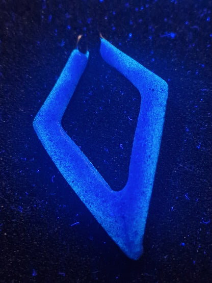 Chevron Ring-Holder Pendant — Holo Sparkle & UV Blue Glow | Handmade by MakiArt (Swiss-made)