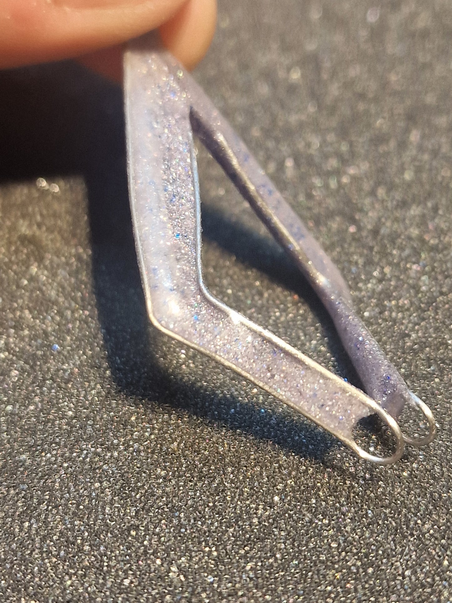 Chevron Ring-Holder Pendant — Holo Sparkle & UV Blue Glow | Handmade by MakiArt (Swiss-made)