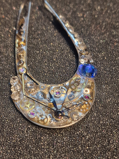 Timekeeper Ring-Holder Pendant — Upcycled Watch Parts by MakiArt (Handmade in Switzerland)