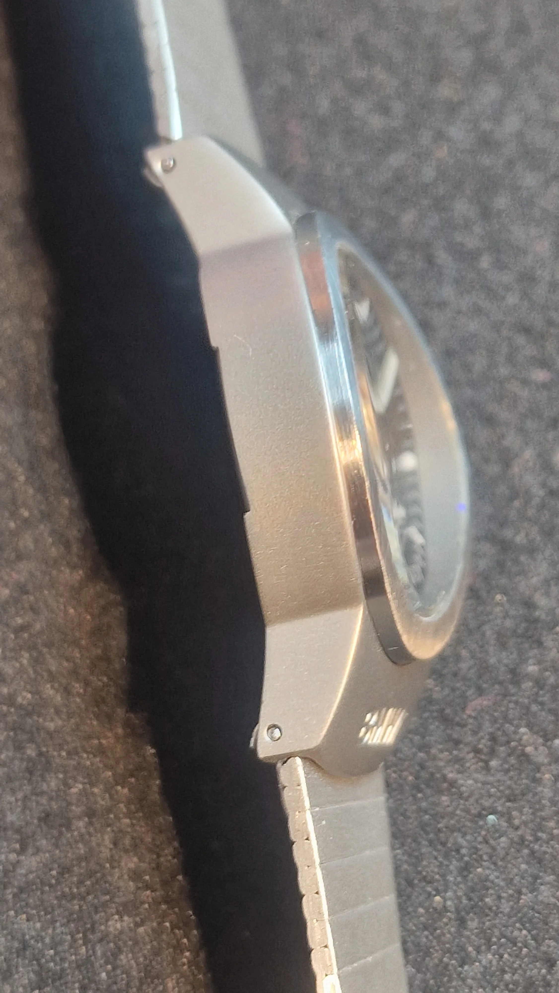 BMW Swiss Design Watch – Minimalist Precision in Stainless Steel 🇨🇭 3
