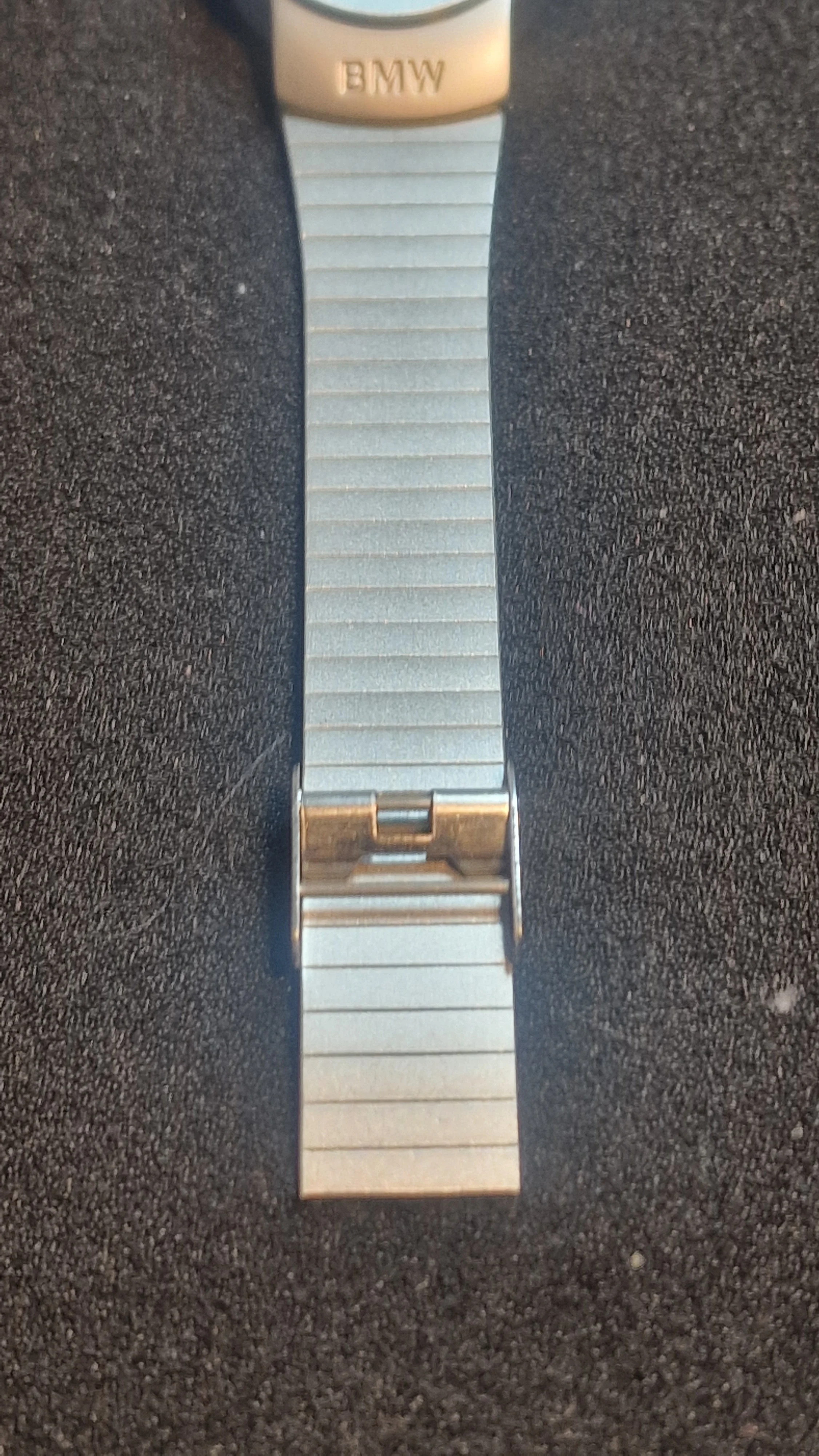 BMW Swiss Design Watch – Minimalist Precision in Stainless Steel 🇨🇭 7