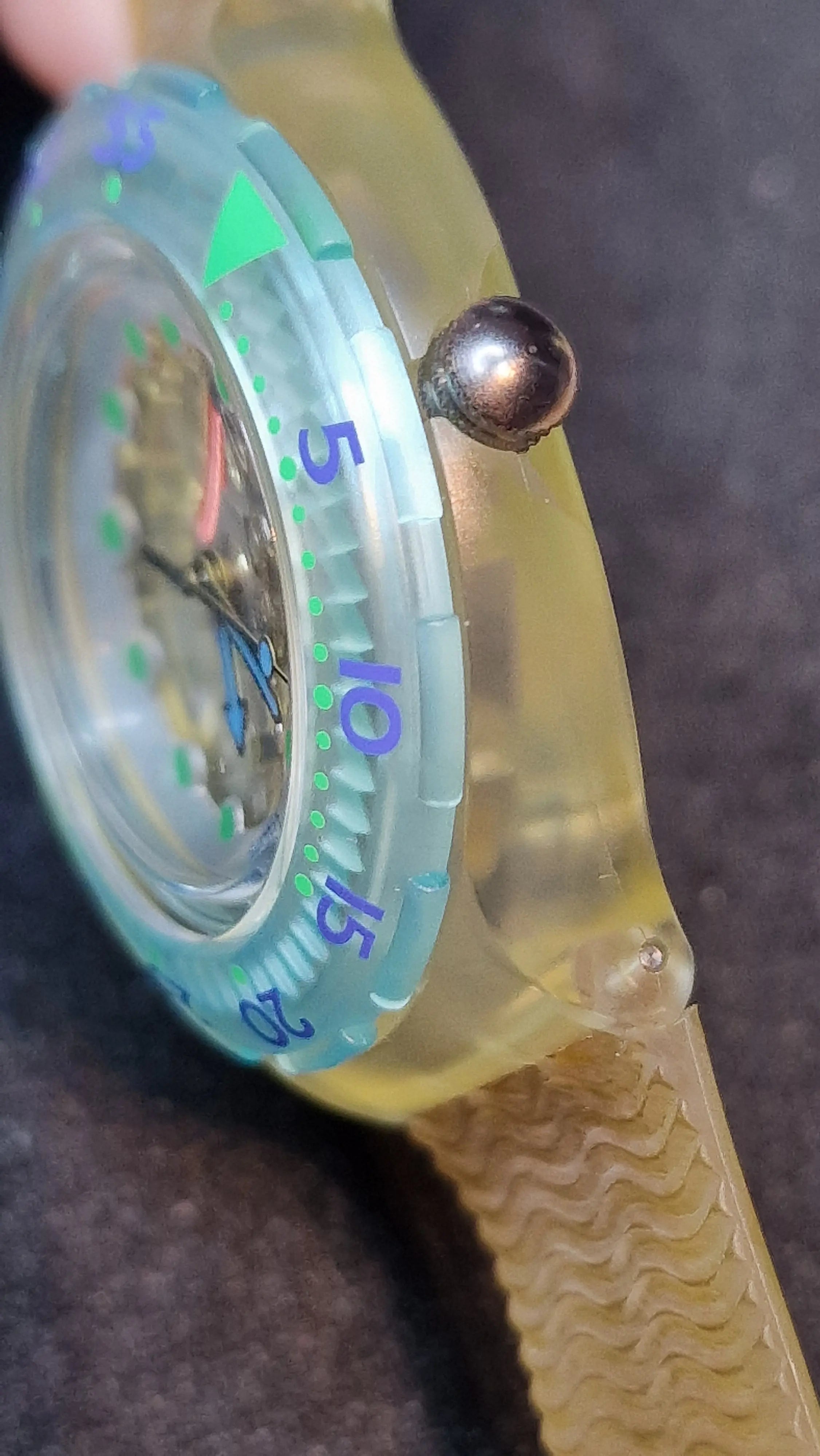 Swatch Scuba 200 SDK107 “Blue Ice” 1993 – Transparent Diver, Full Set 4