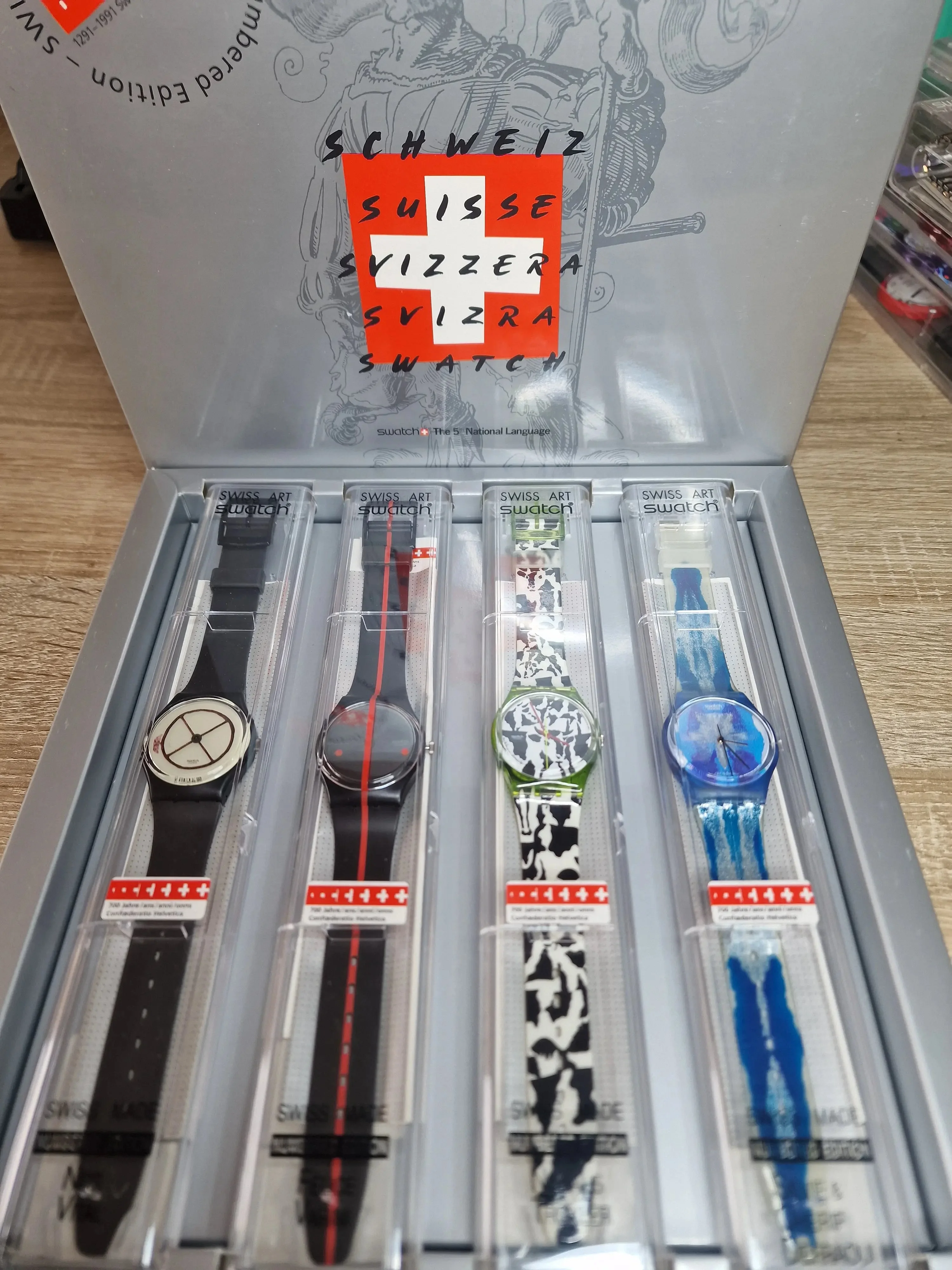 Collector’s Edition – Swatch Switzerland 700 Years, 21st Edition Set 1830/5555 1