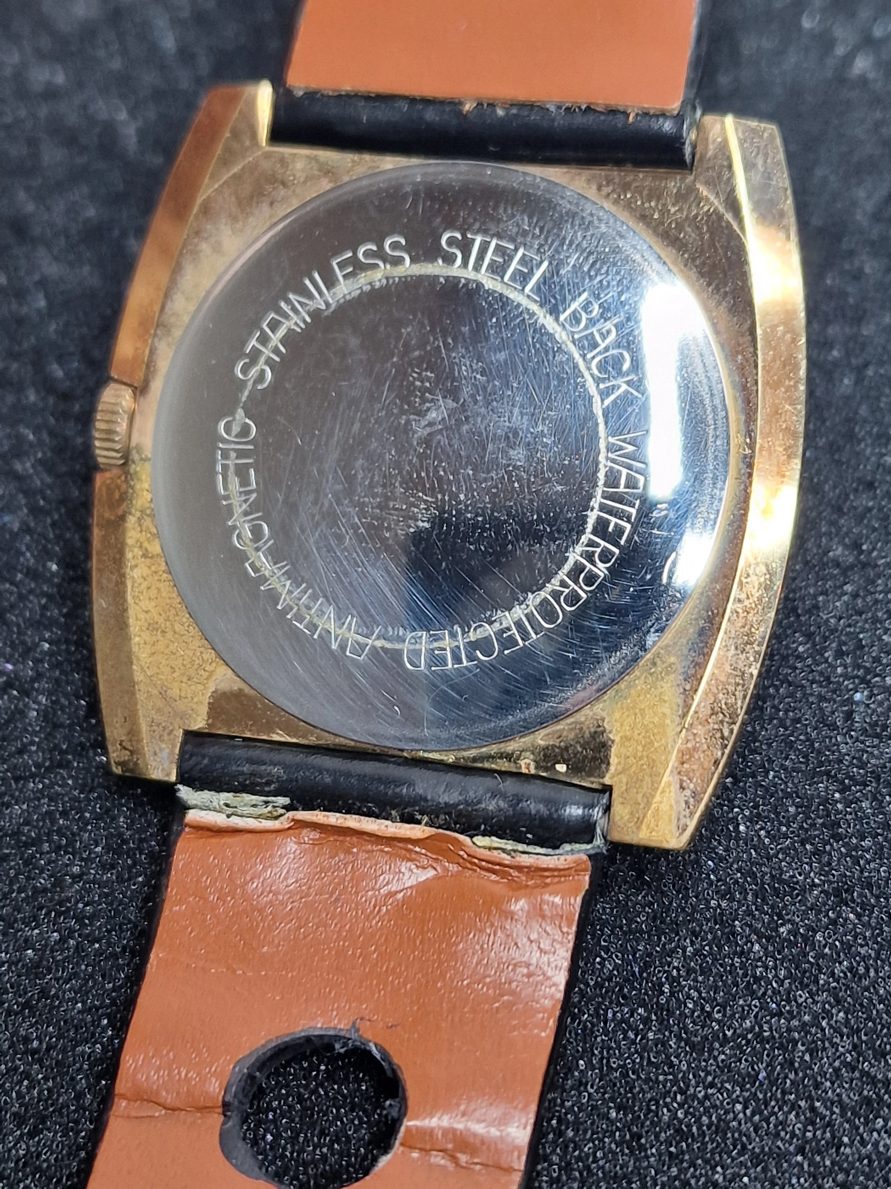 High-Quality NOS Vintage Watches – VERITAS – 4-Piece Set – 60s/70s – 1x Automatic + 3x Hand-Wound 14