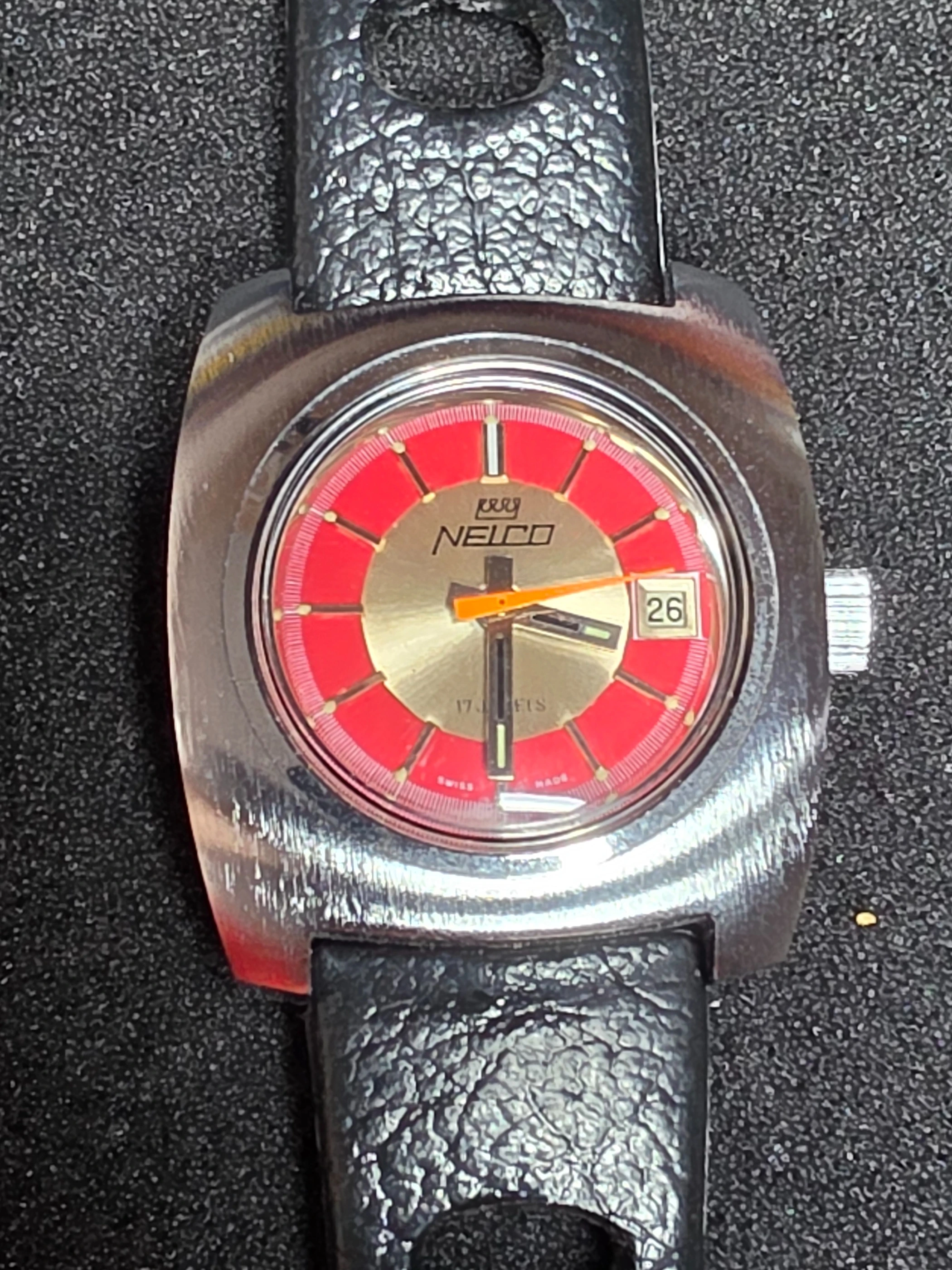 Nelco – NOS – Hand-Wound – Red Dial