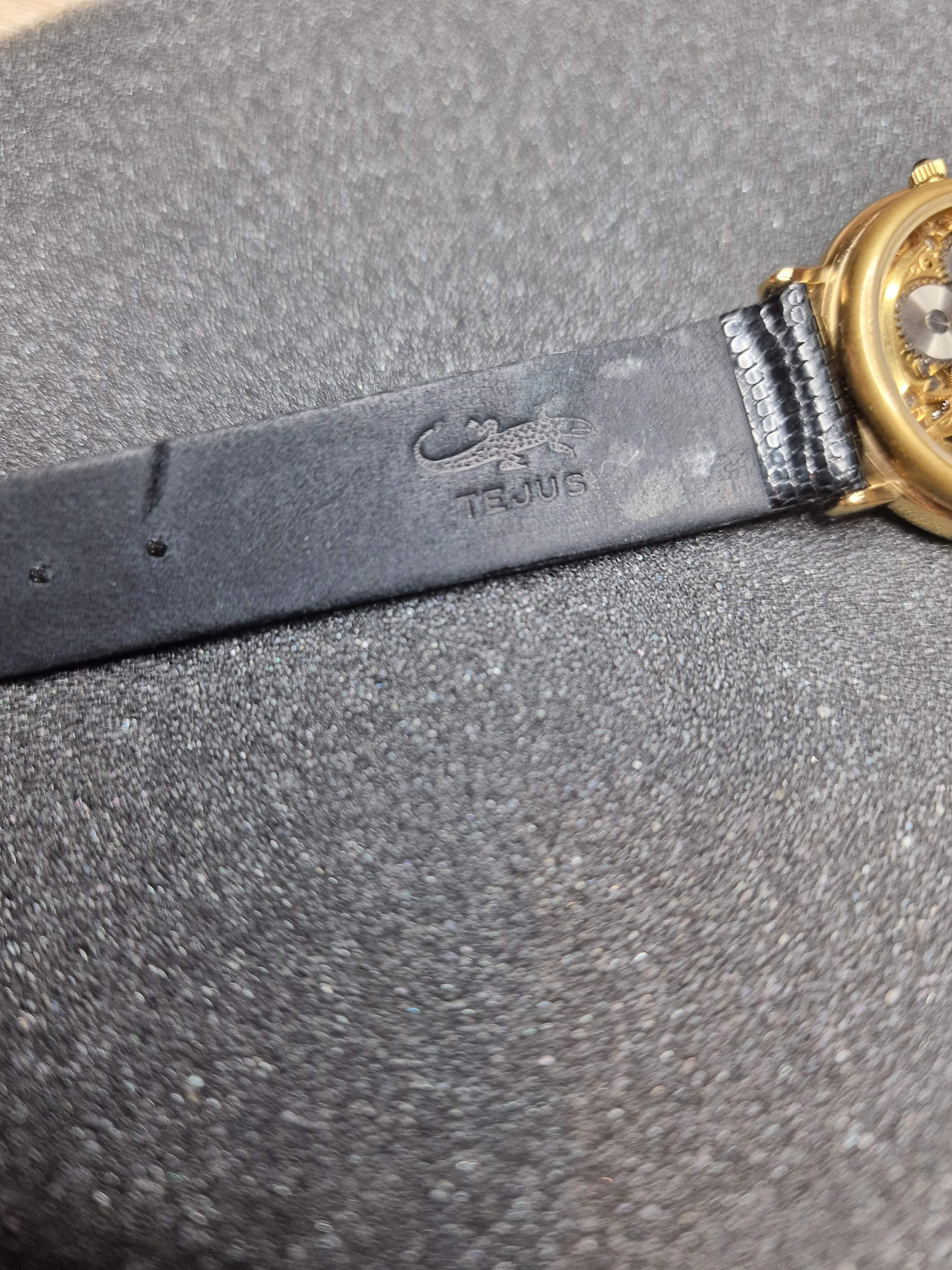New Skeleton Unisex Watch – Hand-Wound, Business Liquidation, Unworn 15