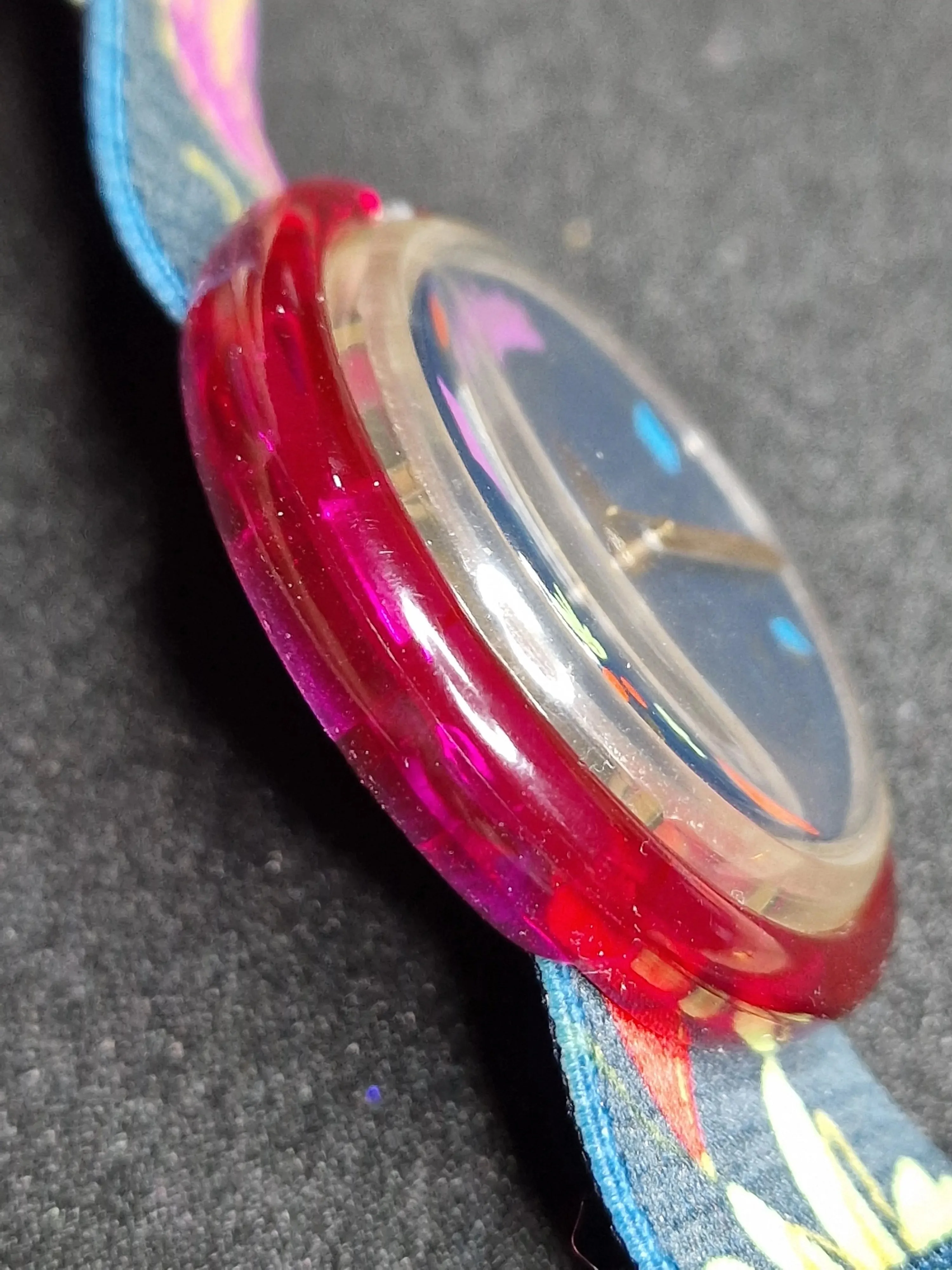 Pop Swatch PWK165 "Alice" (1992) – Rare Collector’s Watch 5