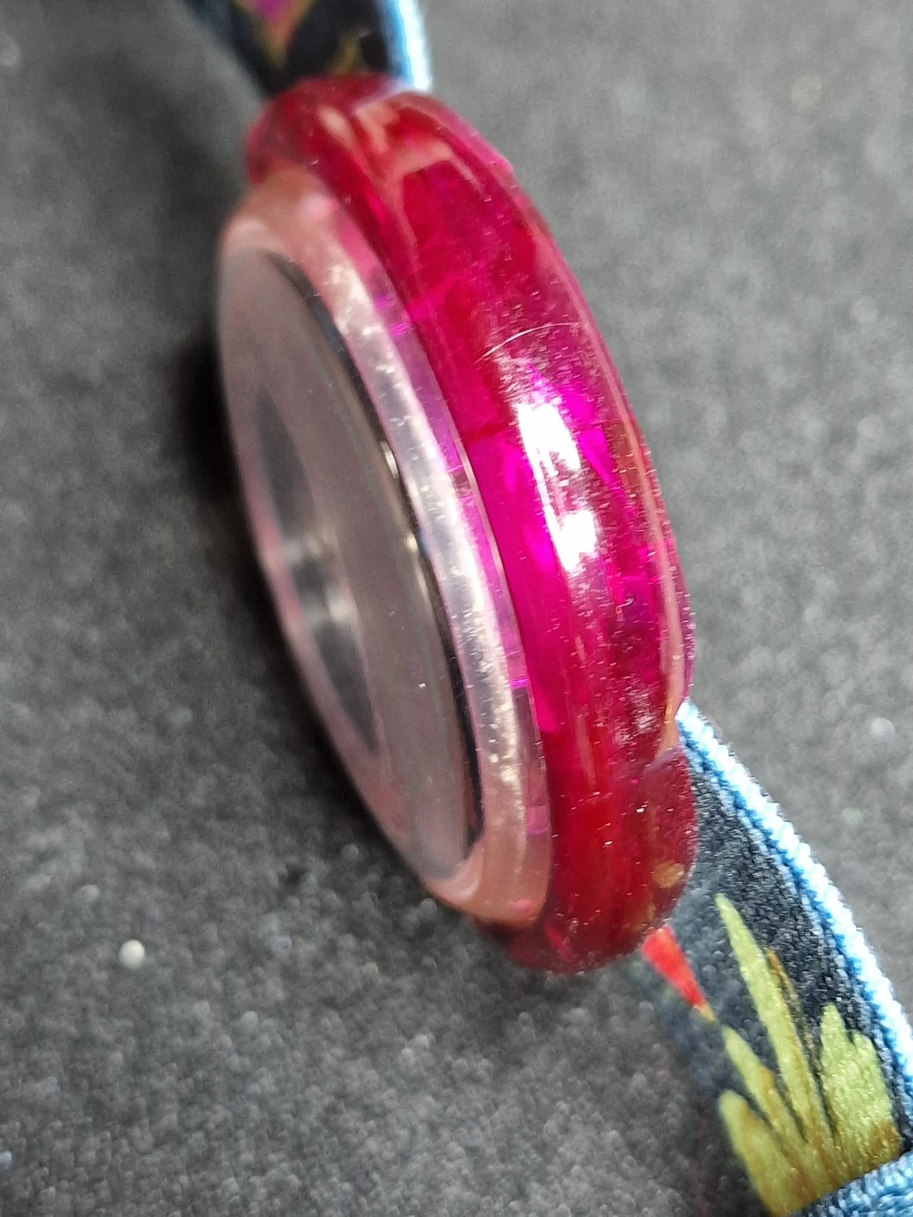 Pop Swatch PWK165 "Alice" (1992) – Rare Collector’s Watch 6