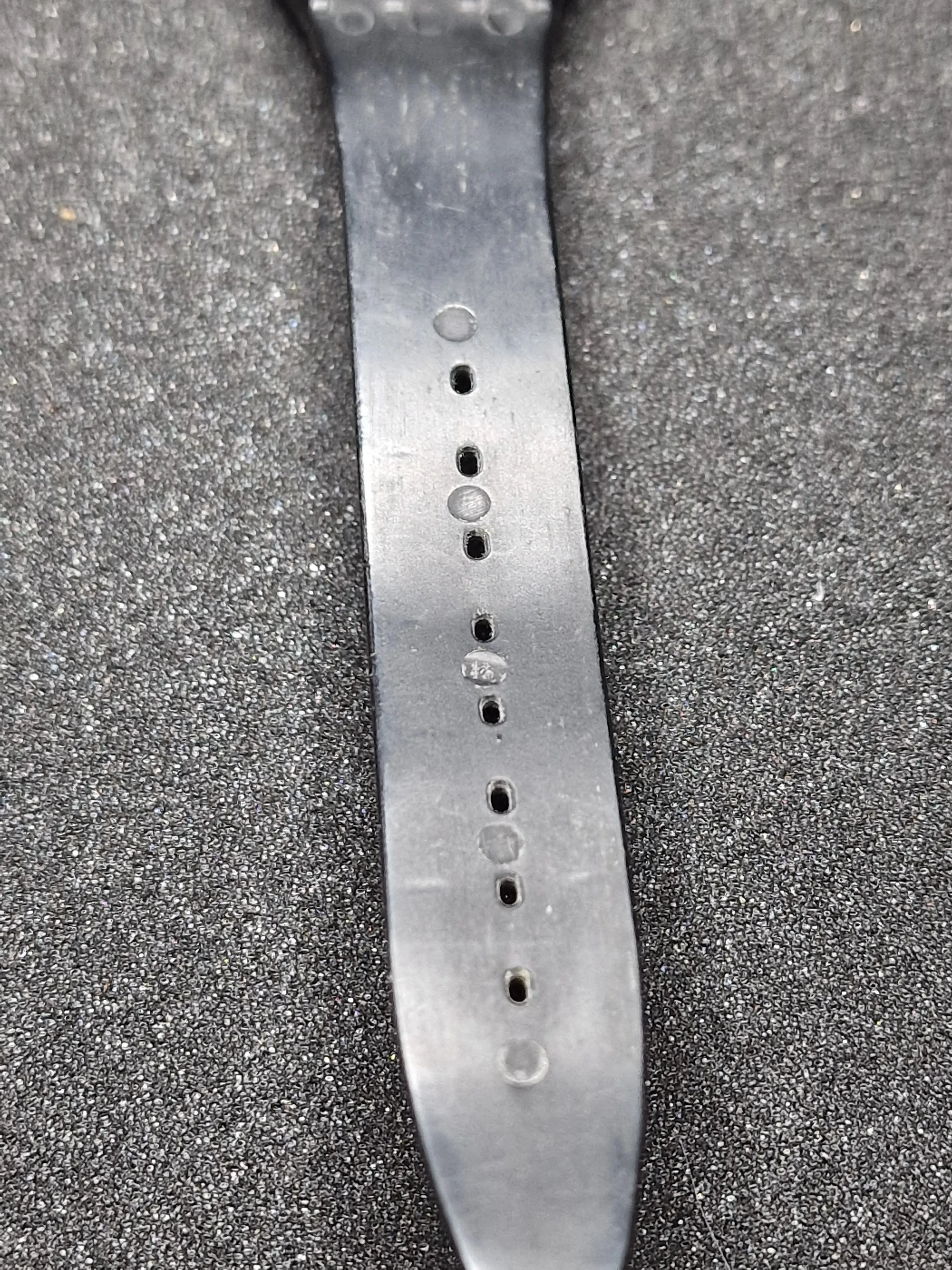 Rare 1983 Swatch GB001 – Classic Black & White – 34mm 9