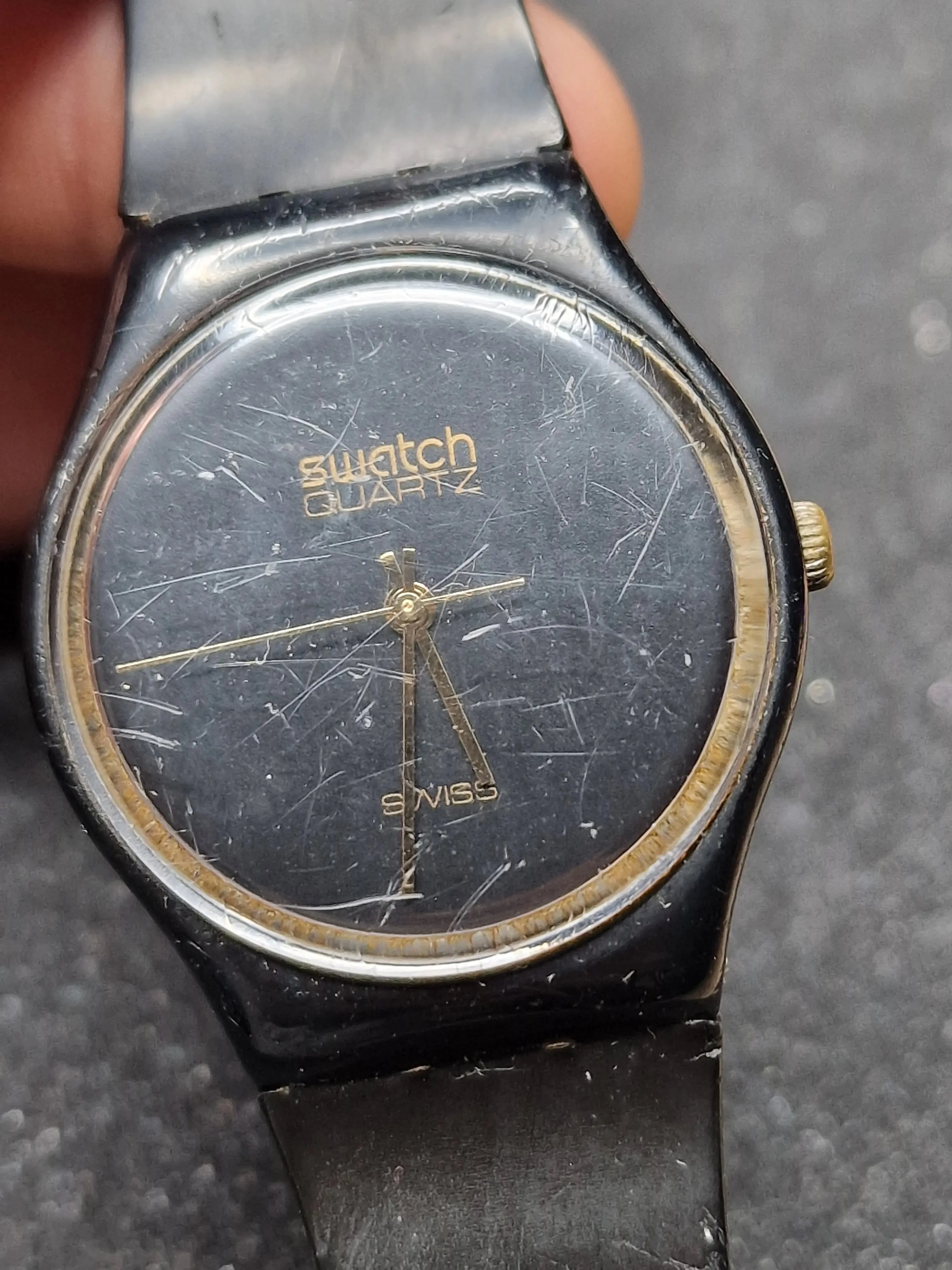 Rare 1983 Swatch GB101 – First Year Edition with Specialist trade (FHL) 3