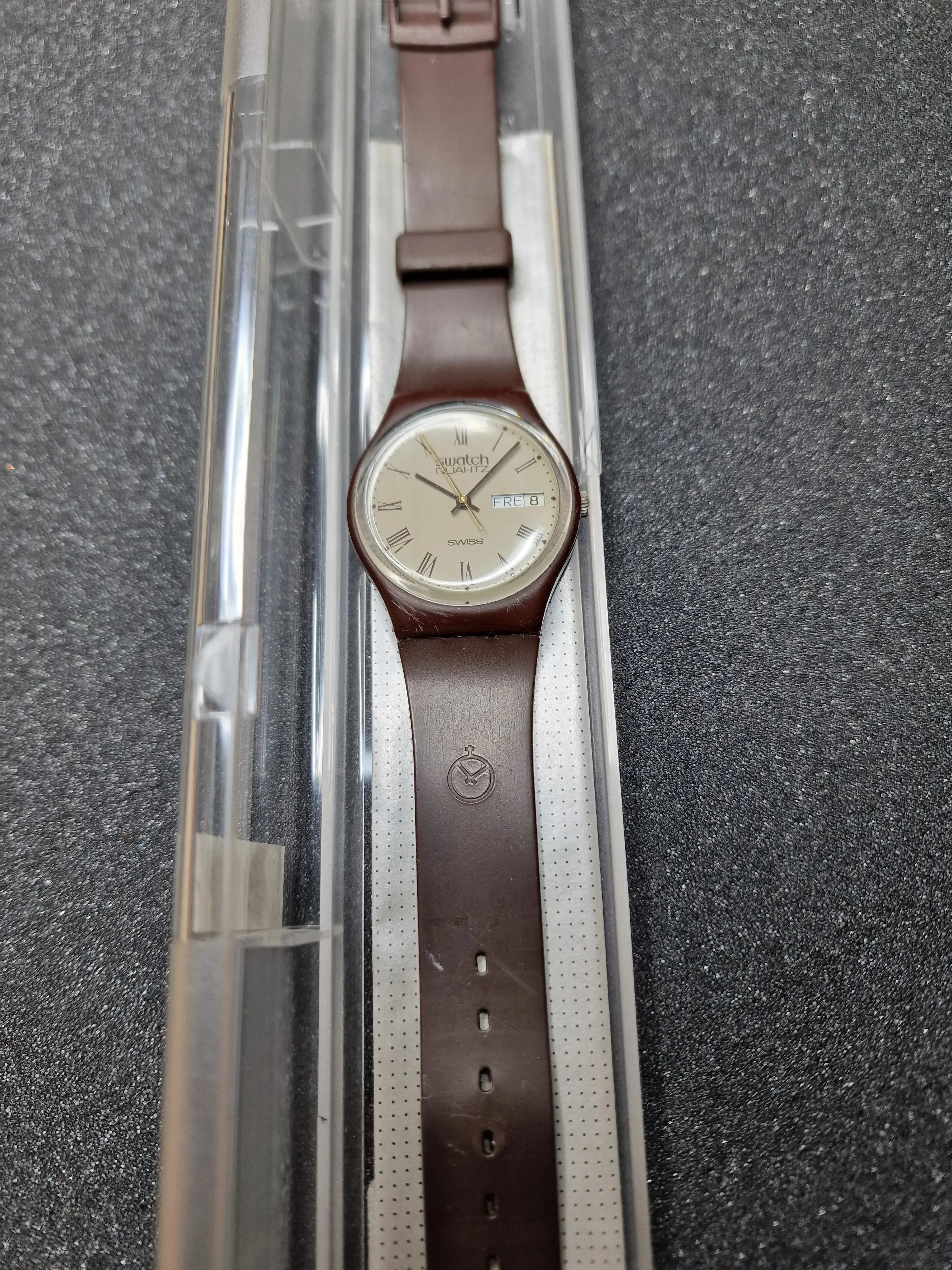 Rare 1983 Swatch GC700 – Early Vintage Model with Specialist trade (FHL) Logo (34mm) 3