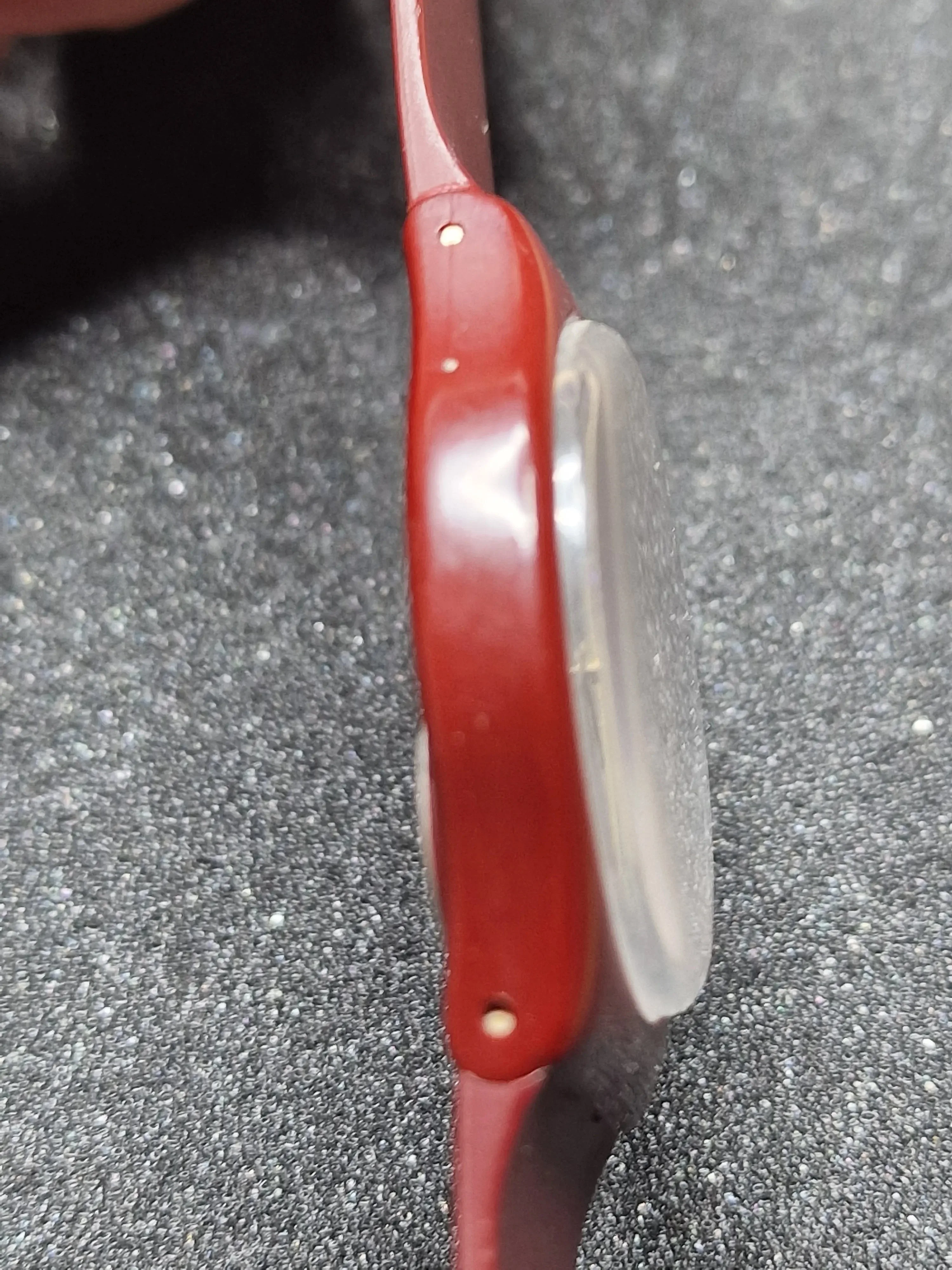 Rare 1983 Swatch GR103 – Burgundy Classic – 34mm 6