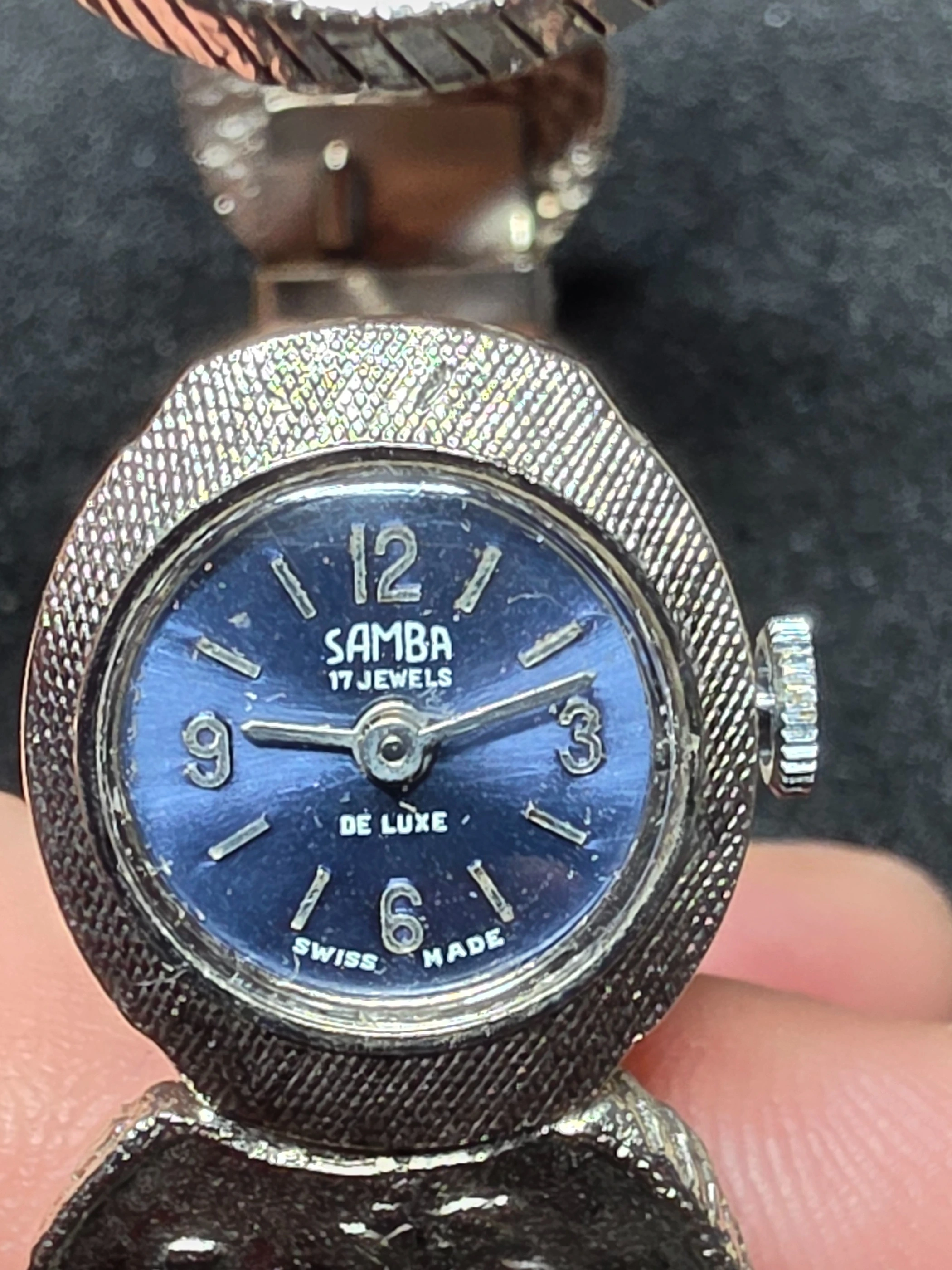 Samba Wristwatches – Very Good 5