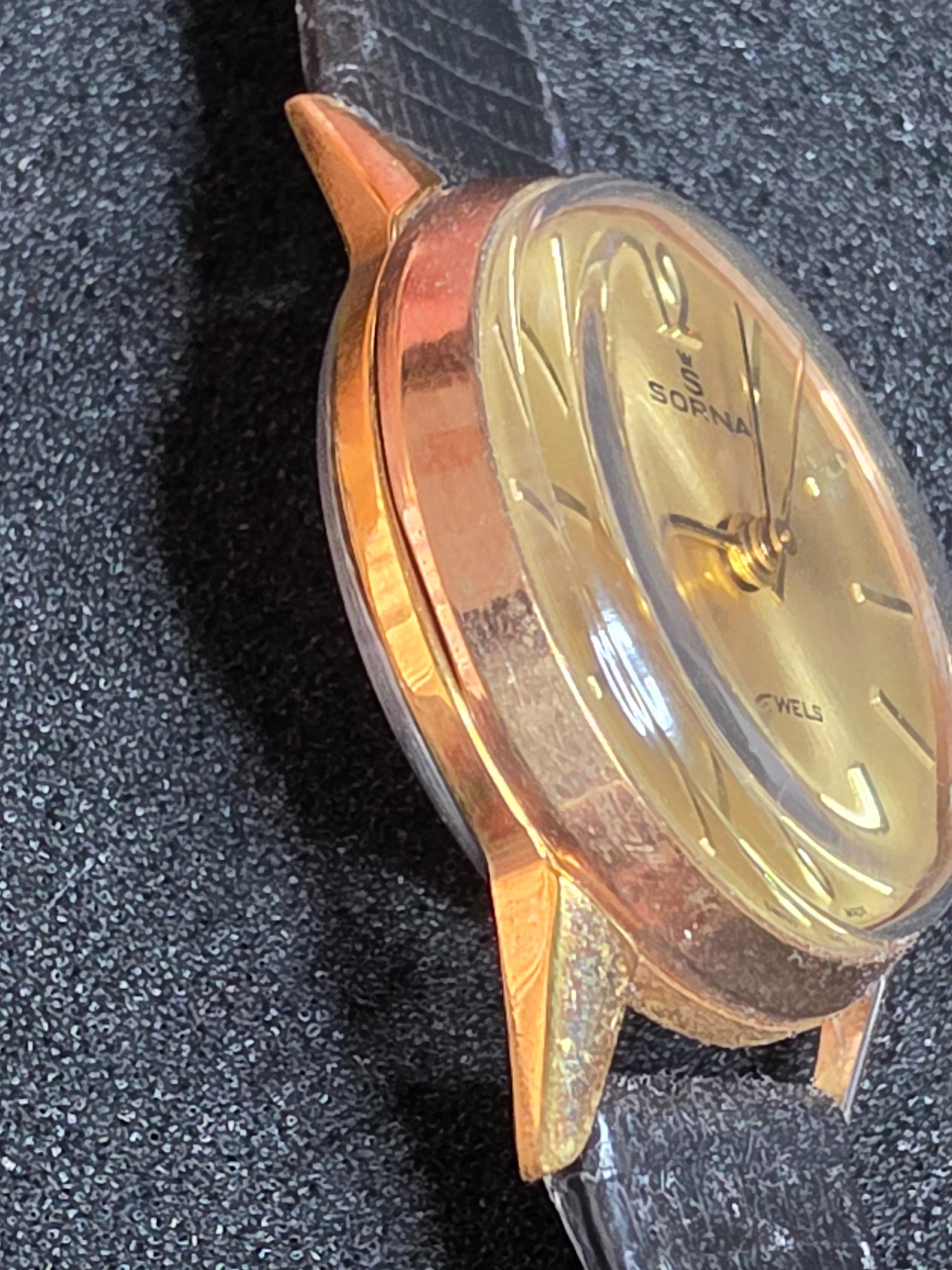 Sorna – 1960 – NOS – Gold Dial 3