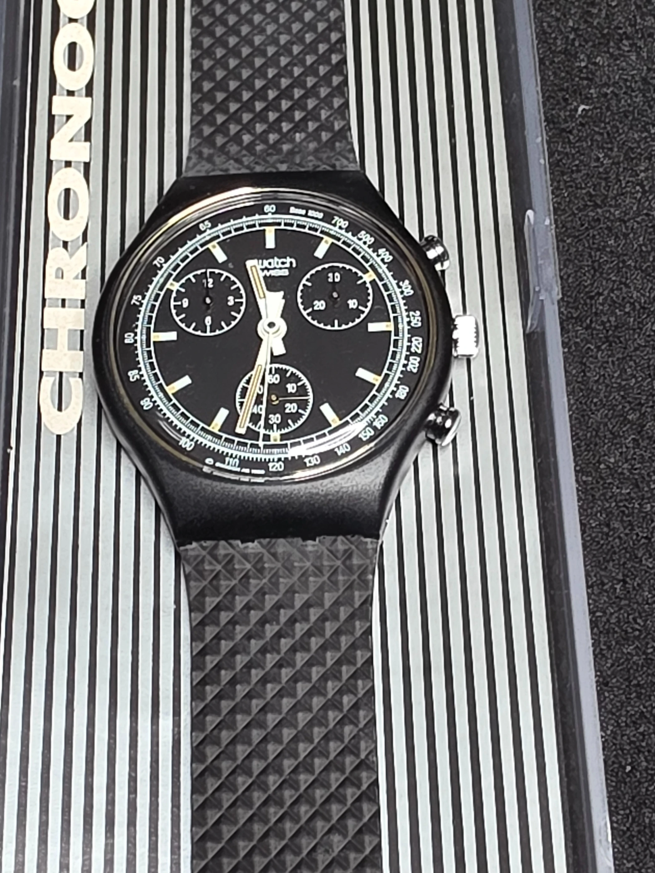 Swatch Chrono Black Friday SCB100 – 1990 – NOS – Rare