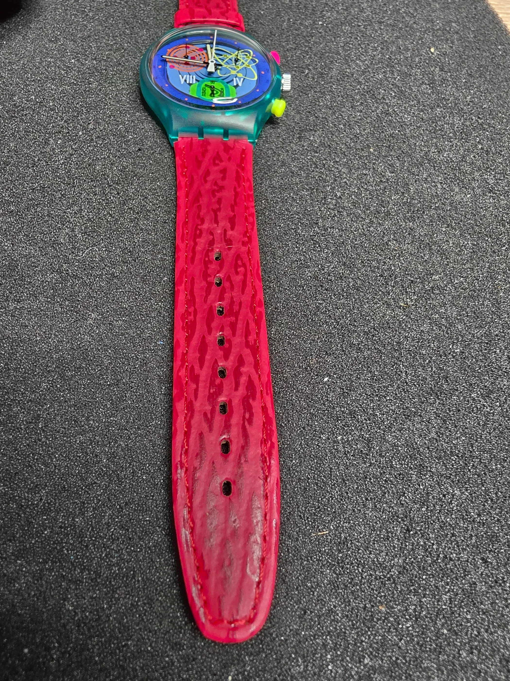 Swatch Chrono Pink Springs SCL103 – 1993 – NOS – Vibrant Design – view 7