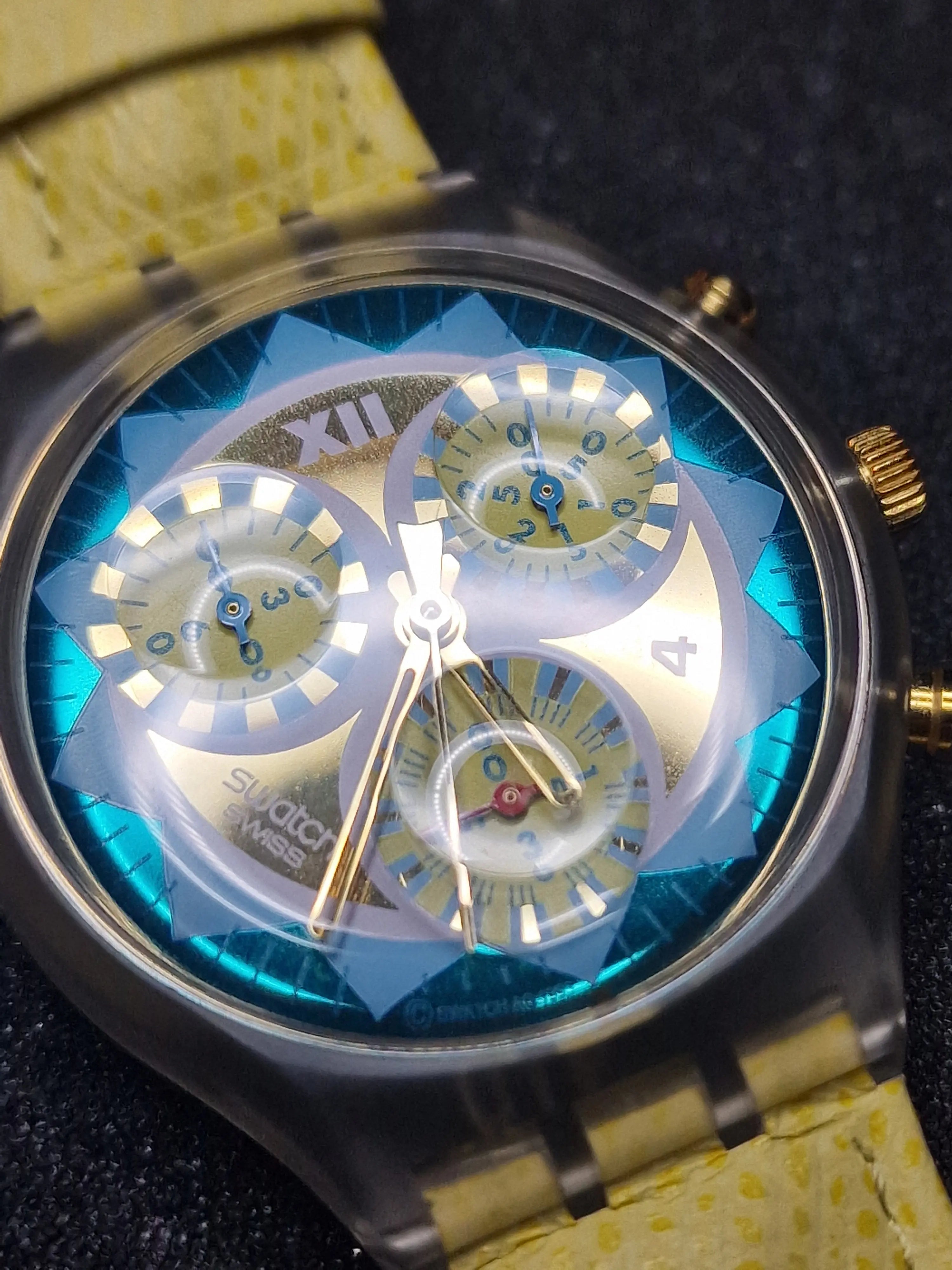 Swatch Chrono SCK106 "Lemon Breeze" (1994) – Vintage Collectible Watch 4