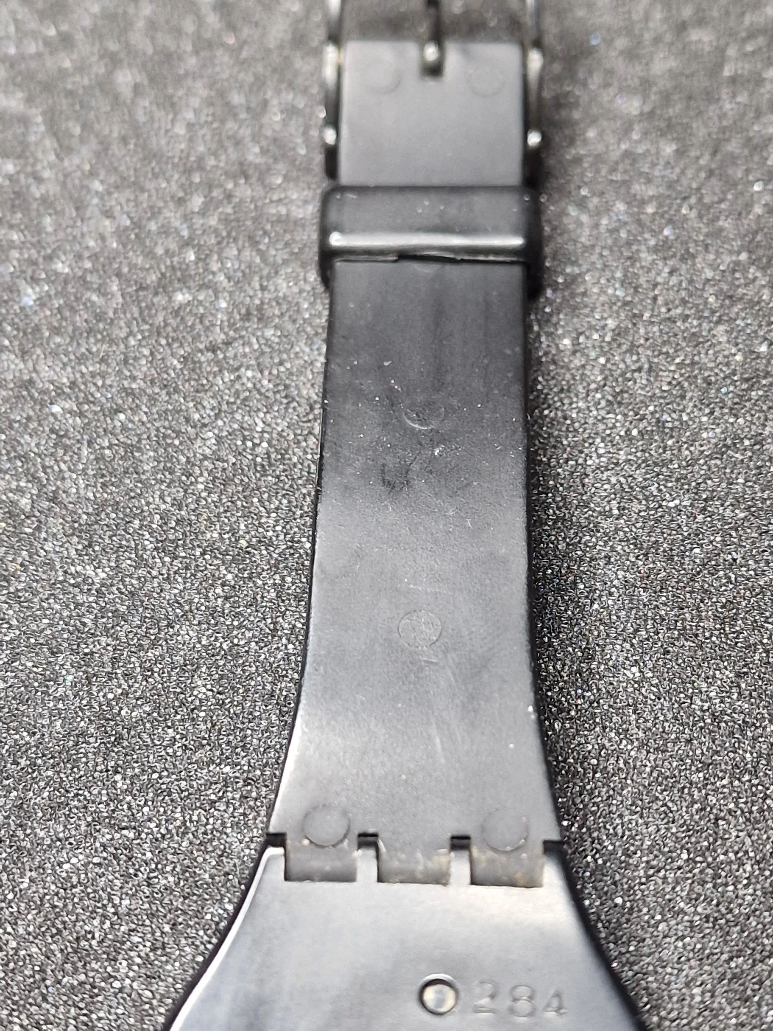 Swatch GB703 Quartz – Vintage 1983 Collectible 10