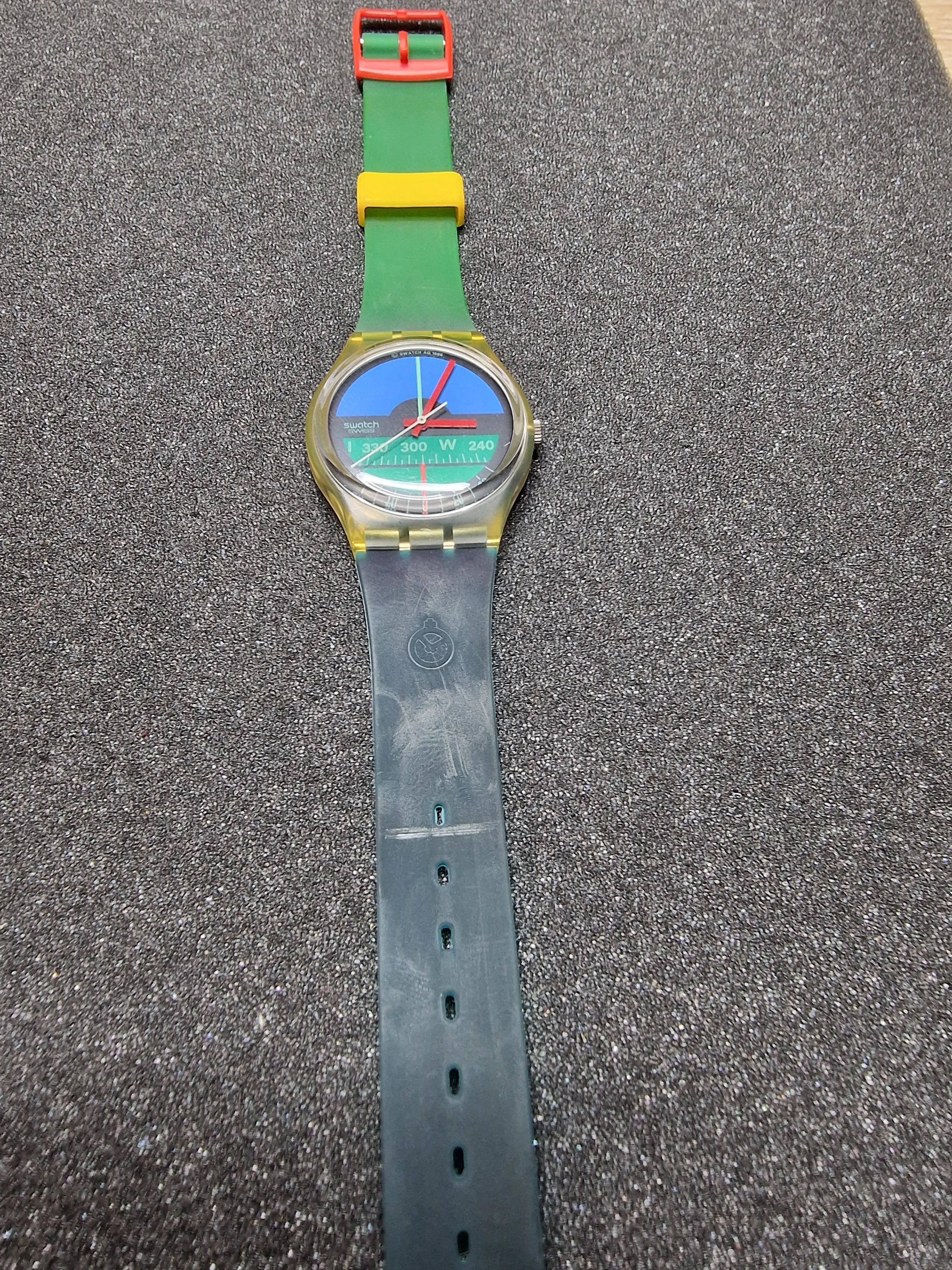 Swatch GK102 “Nautilus” (1986) – Iconic Compass Design 12