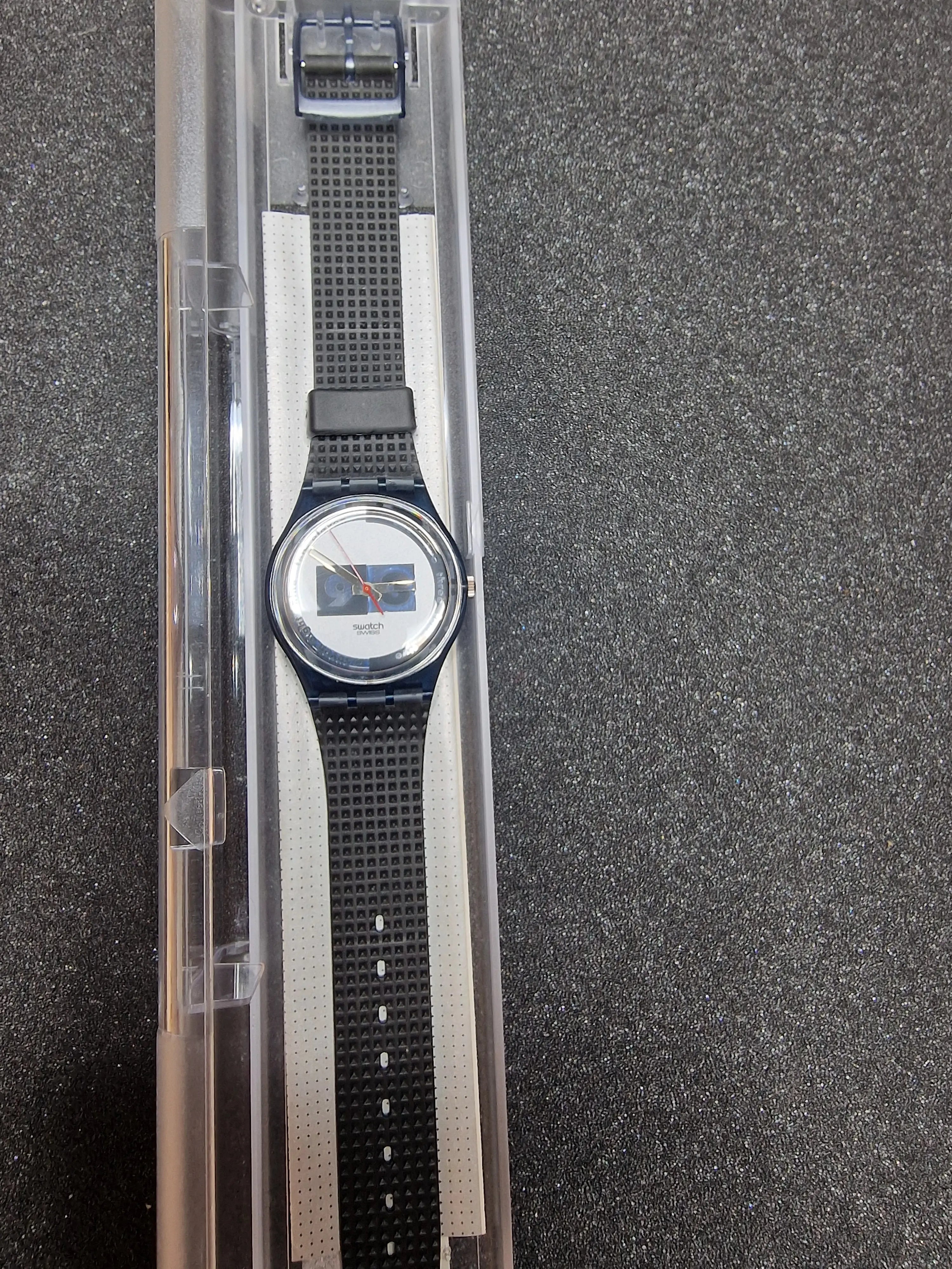 Swatch GM108 “Nuni” (1991) – Minimal 90s Design Classic 3