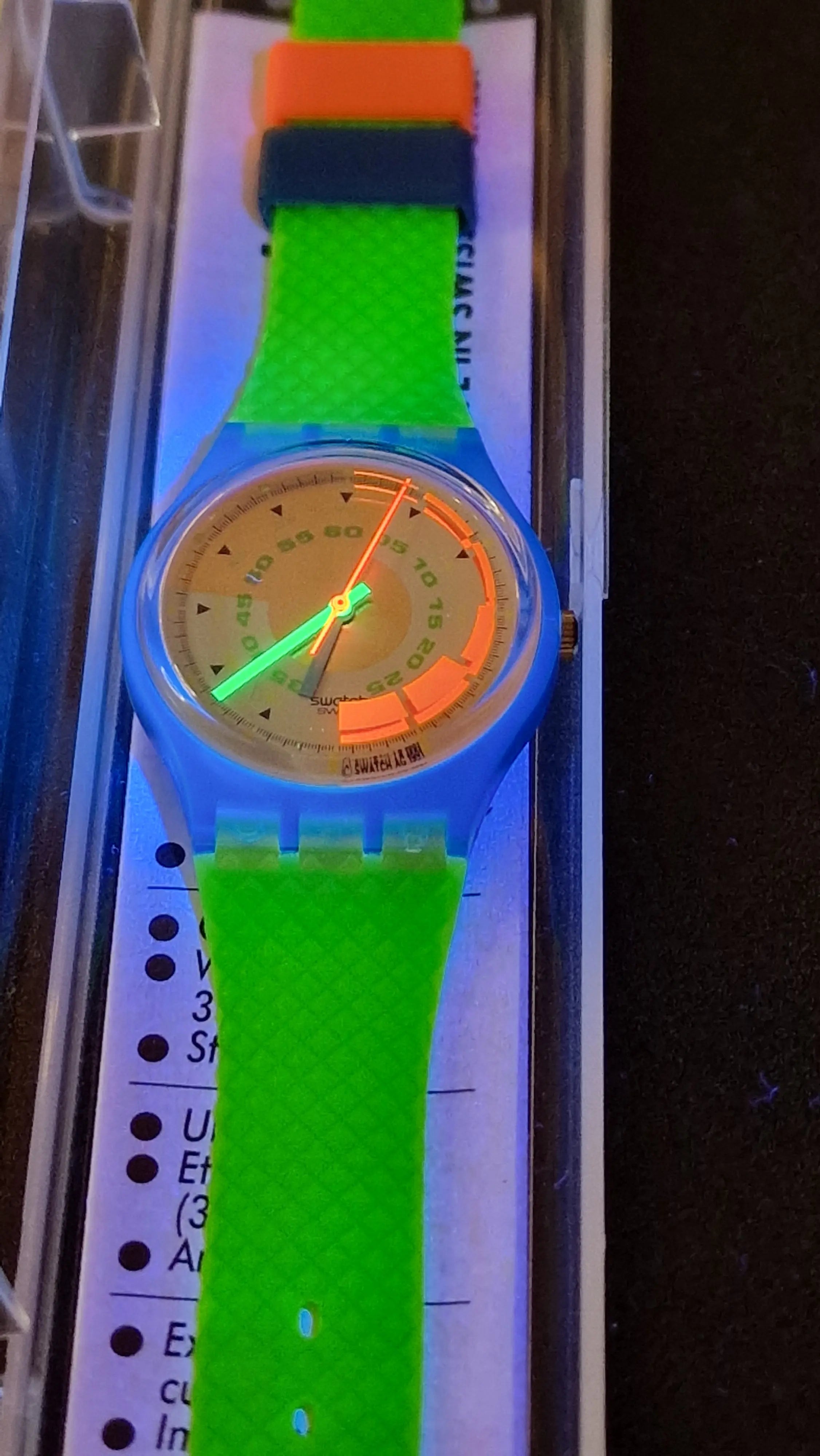 Swatch GN117 “Schnell” (1992) – Vintage Neon Classic 1