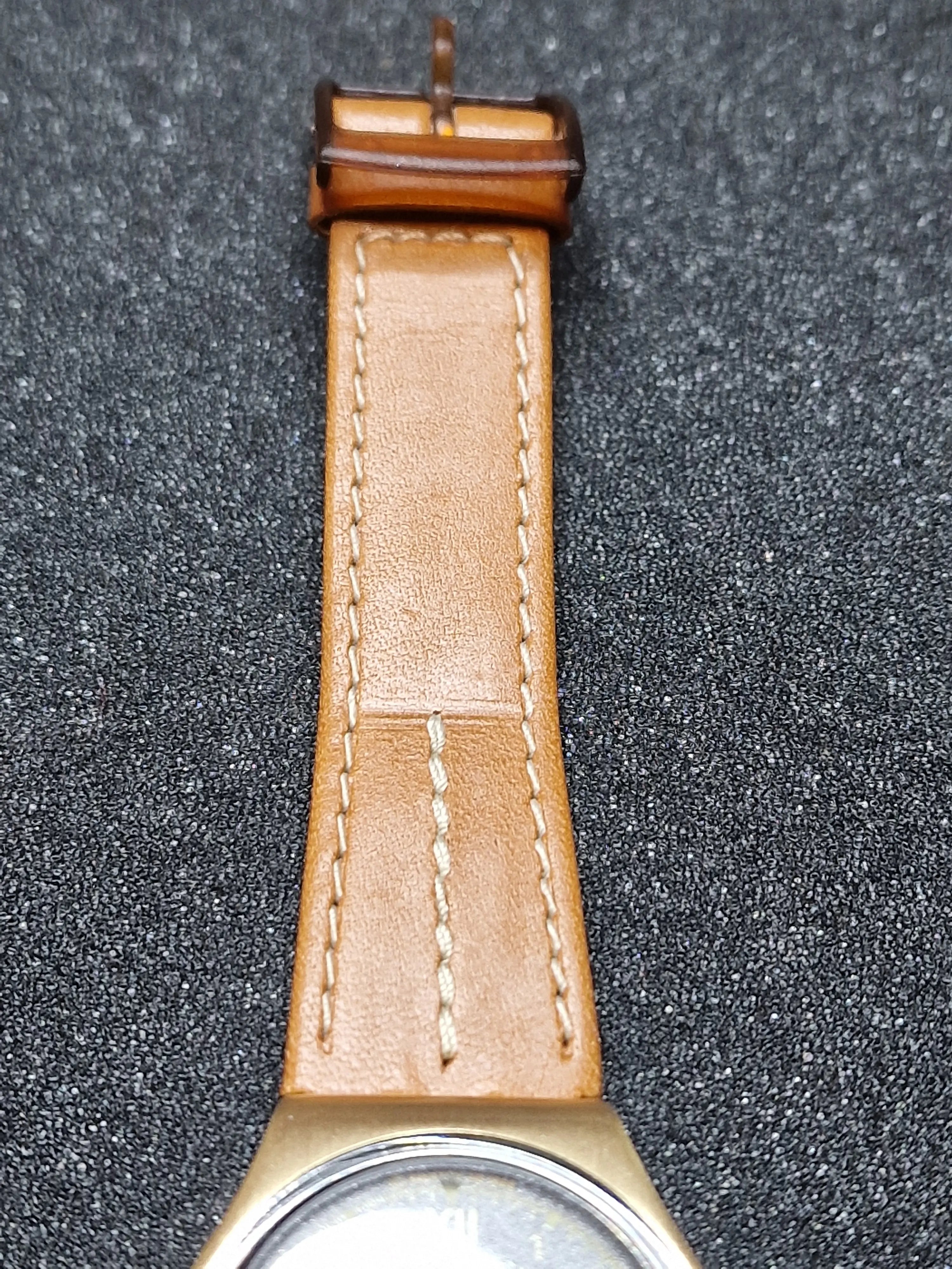 Swatch GX703 “Courier” (1988) – Vintage Pilot Style with Day-Date 8