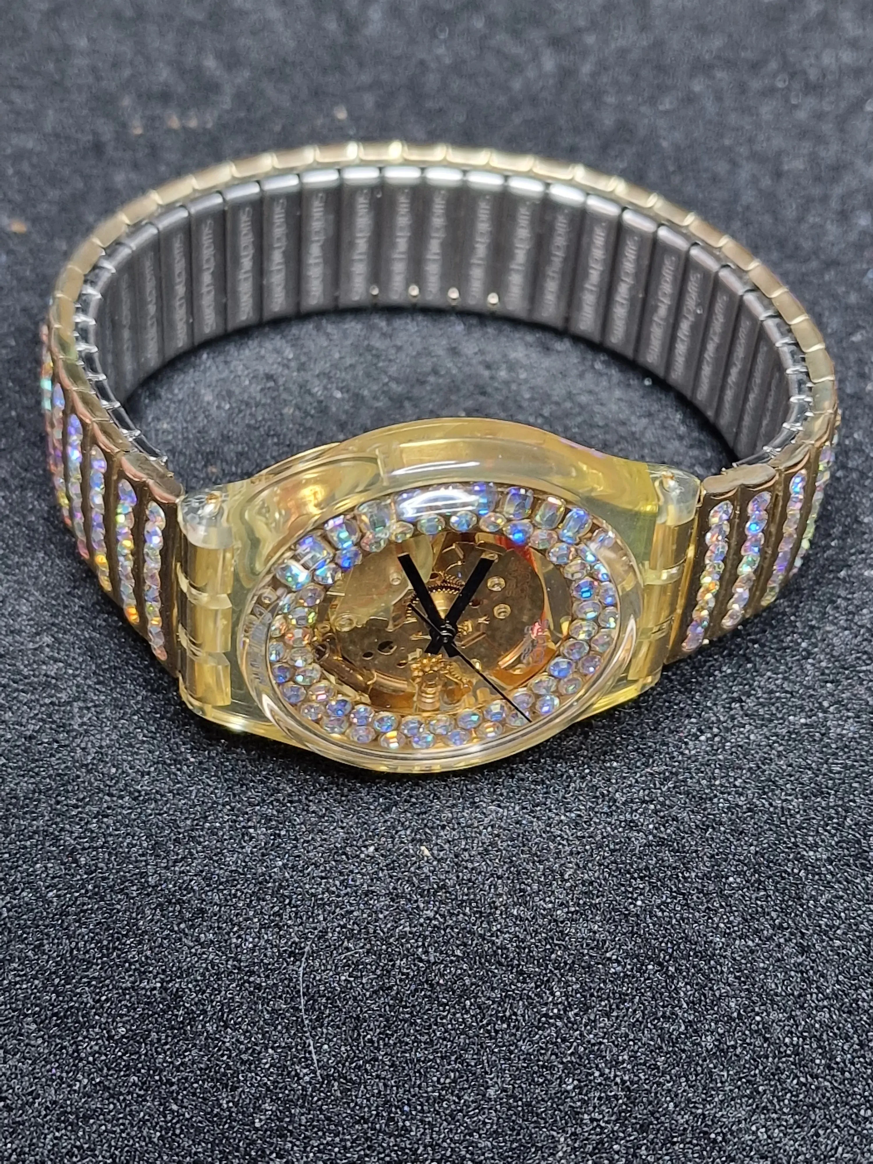 Swatch GZ116 Hollywood Dream (1990) – Rare Collector’s Piece 3