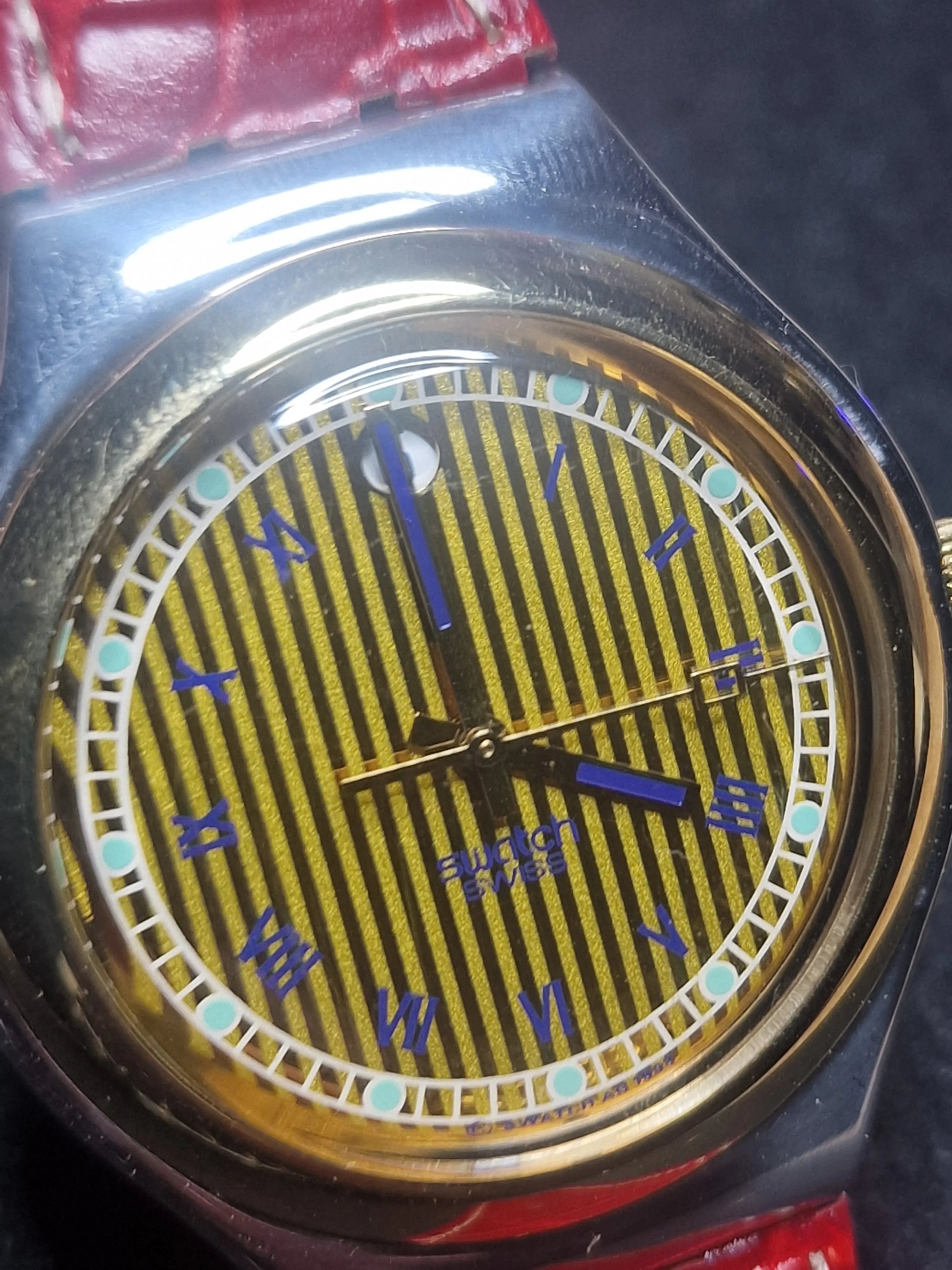 Swatch Irony Big Classic YGS402 – "Crowned Head" (1993) 6