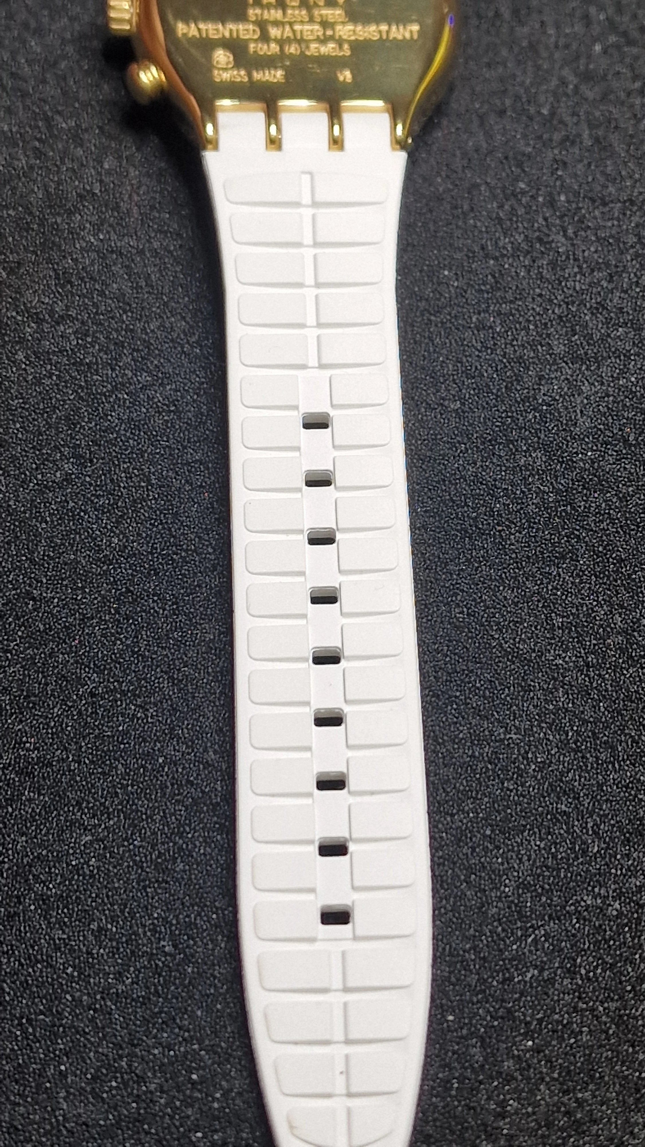 Swatch Irony Chrono YCG415 “Soukaina” (2016) 10