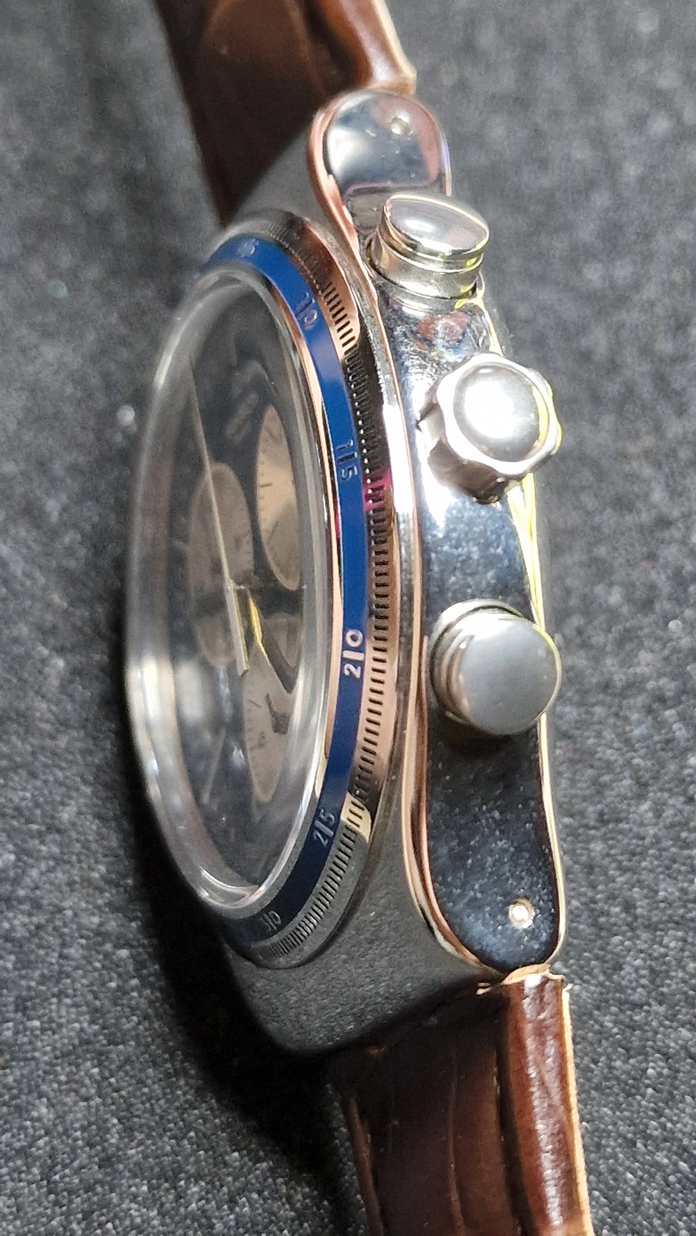 Swatch Irony Chrono YVS410C “London” (AG 2013) – Blue Dial + Strong Lume 5