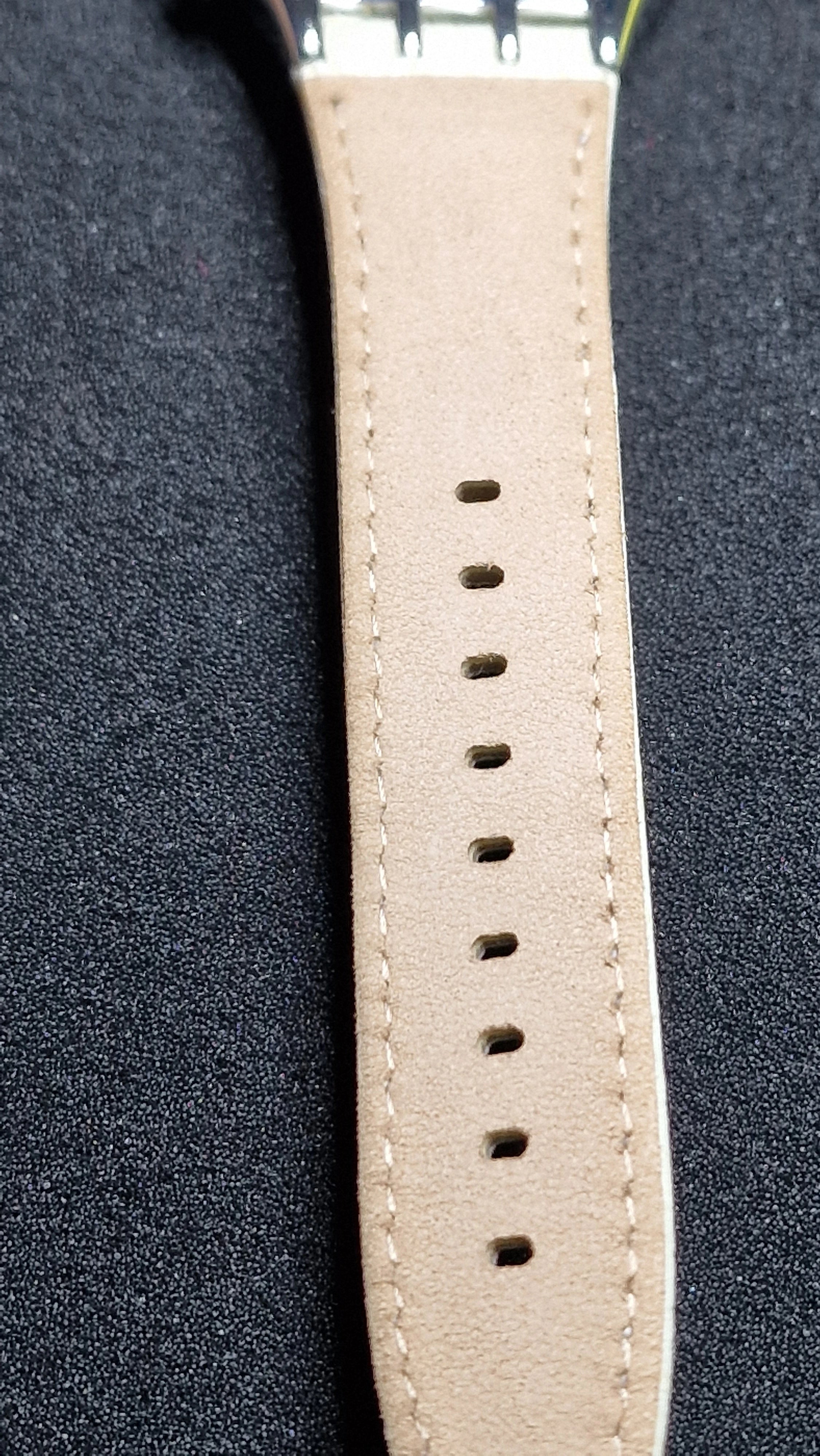 Swatch Irony Chrono YVS412 “AlbinoStrich” (AG 2013) – elegant two-tone chrono 12