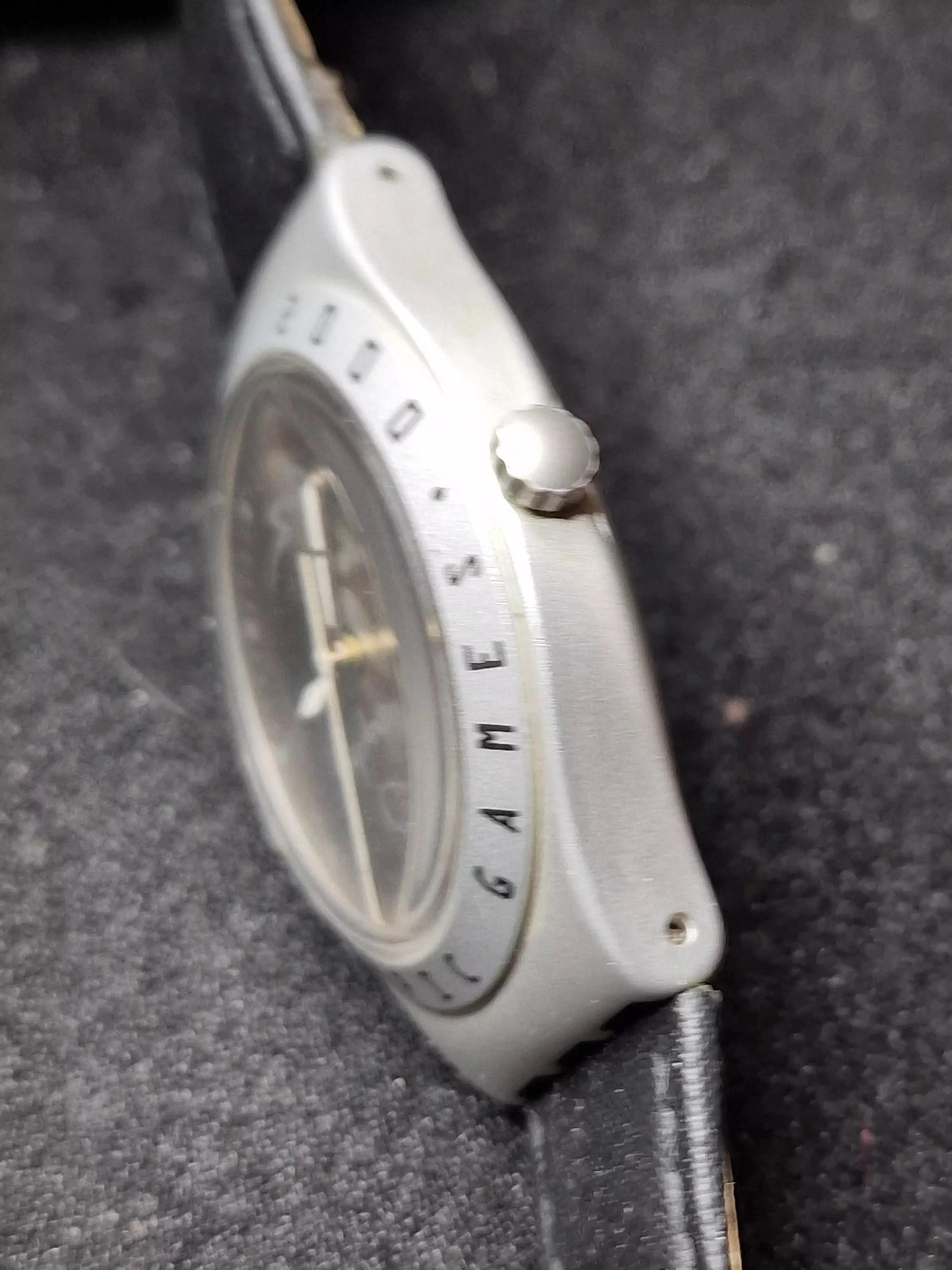 Swatch Irony Aluminium "Uluru" YGS4008 – Sydney 2000 Olympic Games 5