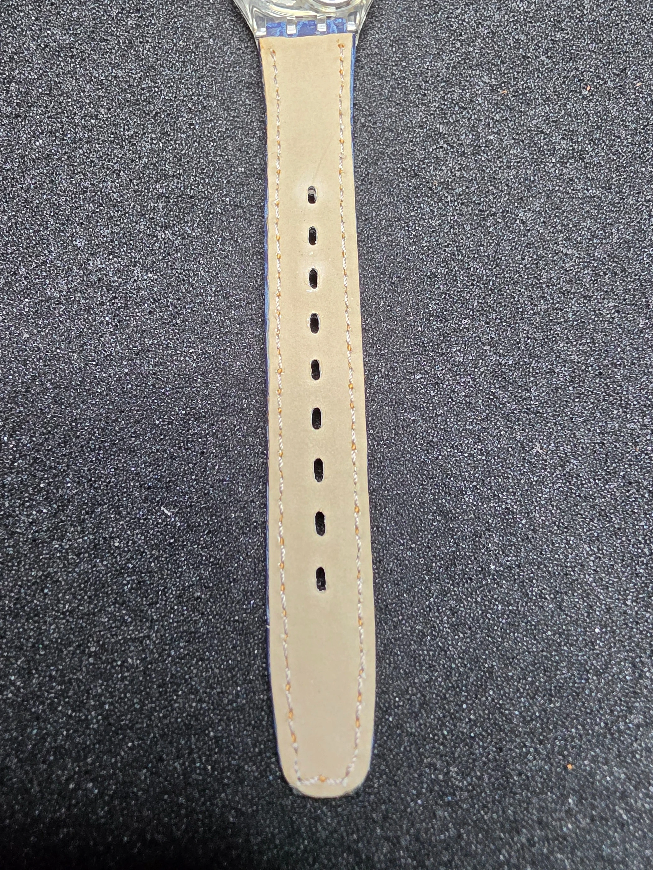 Swatch Lady Bleached LK139 – 1991 – NOS – Gold Dial – view 10