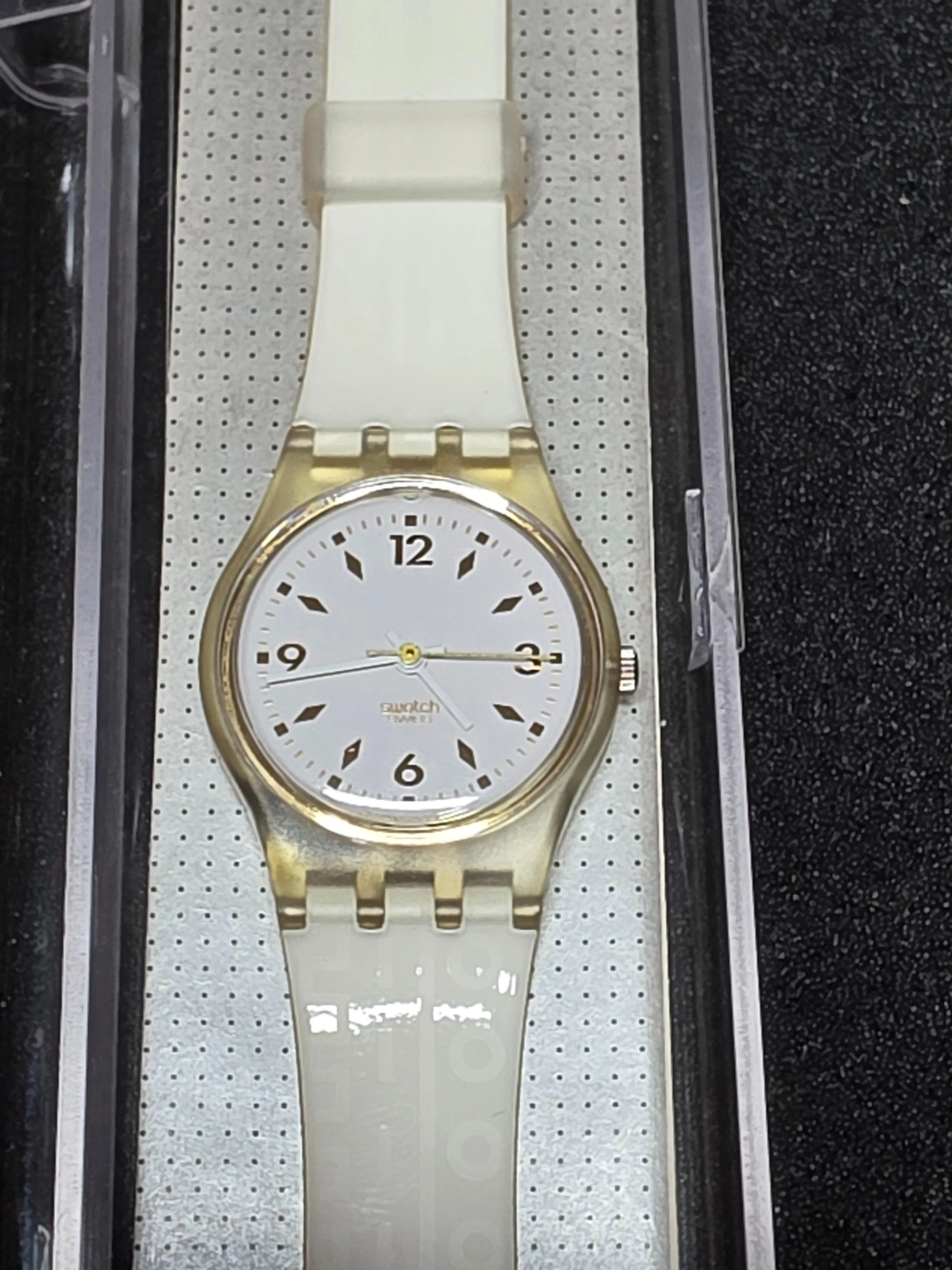 Swatch Lady Golden Bridge LK123 – 1991 – NOS – Gold Case
