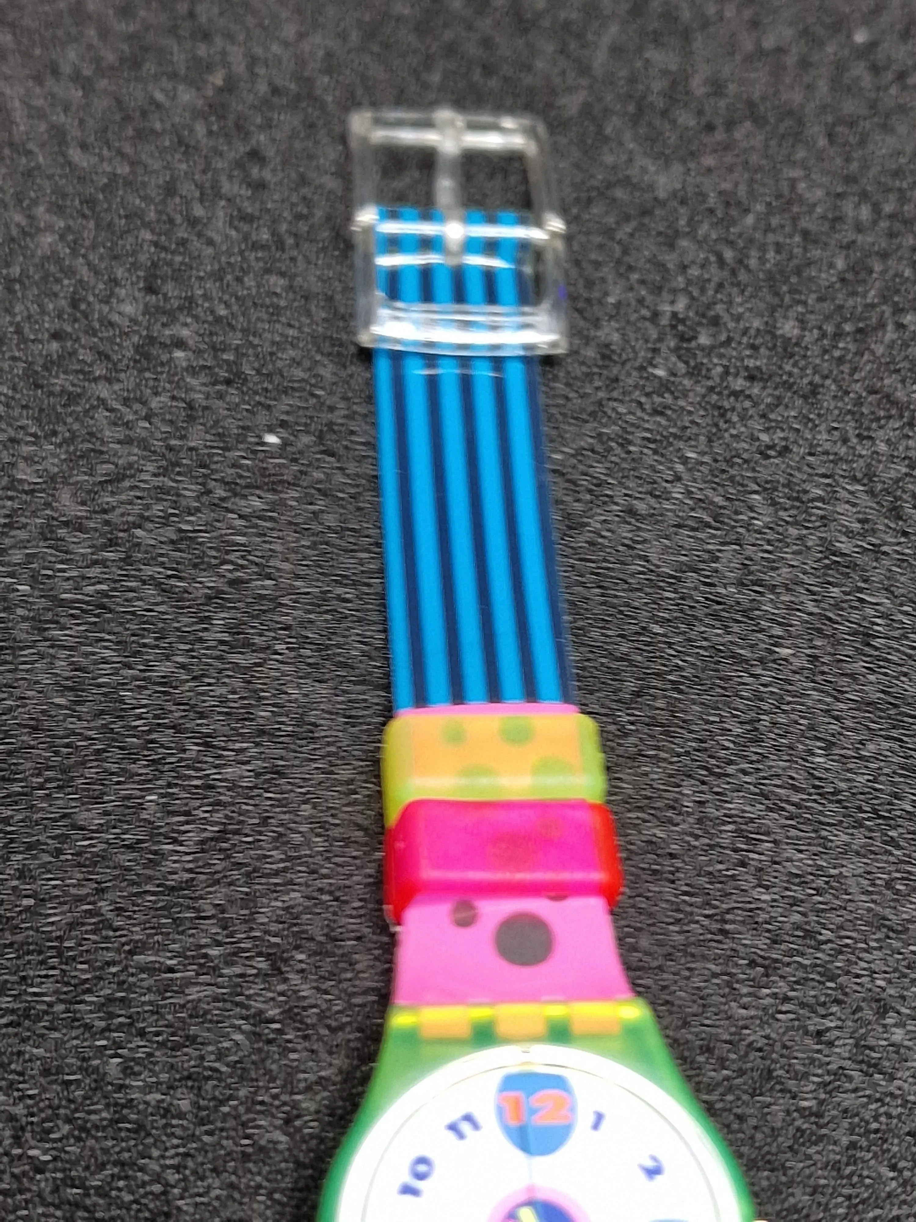 Swatch Lady LJ104 "Polar Ice" (1992) – Rare Vintage Glow Model 9