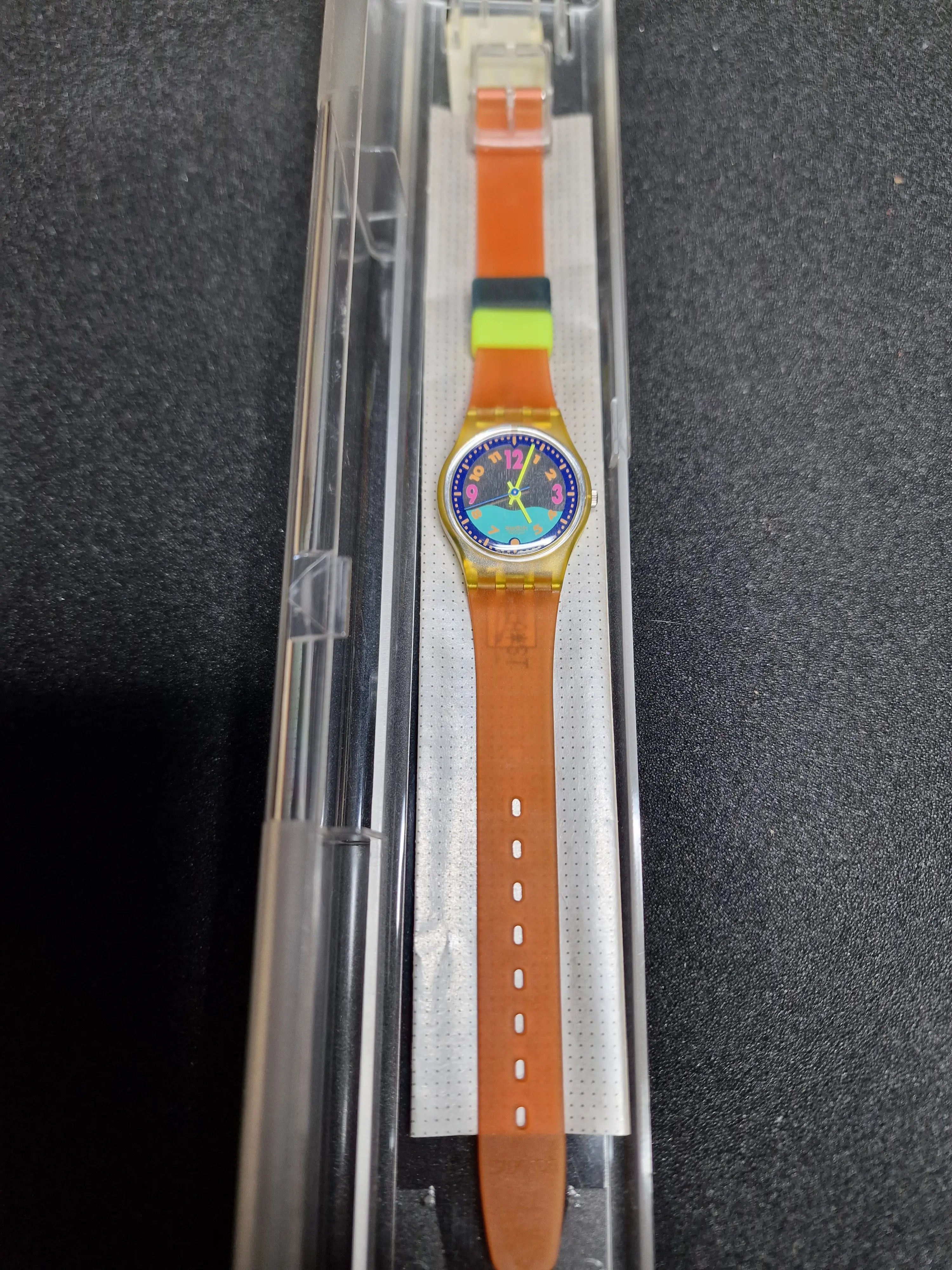 Swatch Lady LK122 "Strawberry Fields" – 1991 3