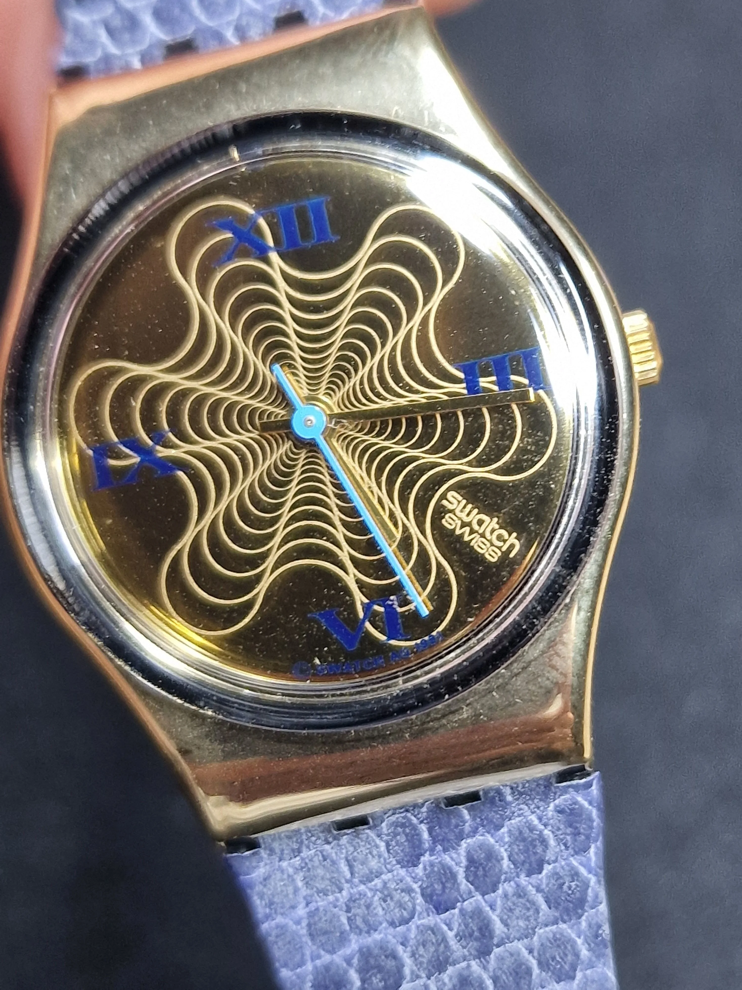 Swatch Lady LX108 "Boutique" (1991) – Elegant Vintage Lady Swatch 7