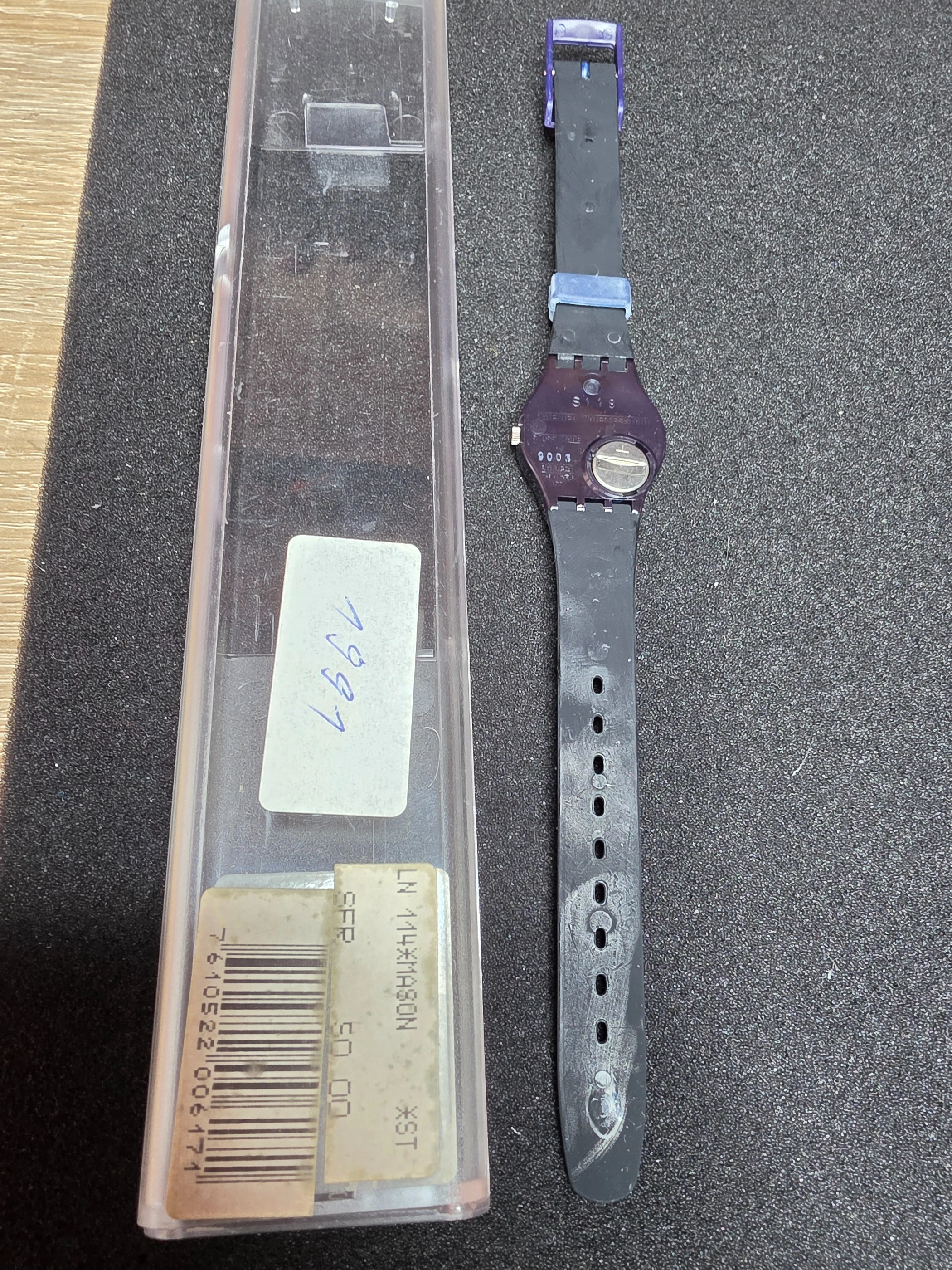 Swatch Lady Mason LN114 – 1991 – NOS – Gold Dial – view 3